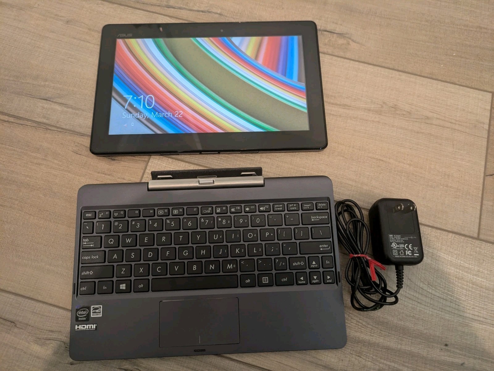 Excellent ASUS Transformer T100TA-B1-GR 1.33Ghz Z3775 2GB 32GB eMMC Touch 10.1″