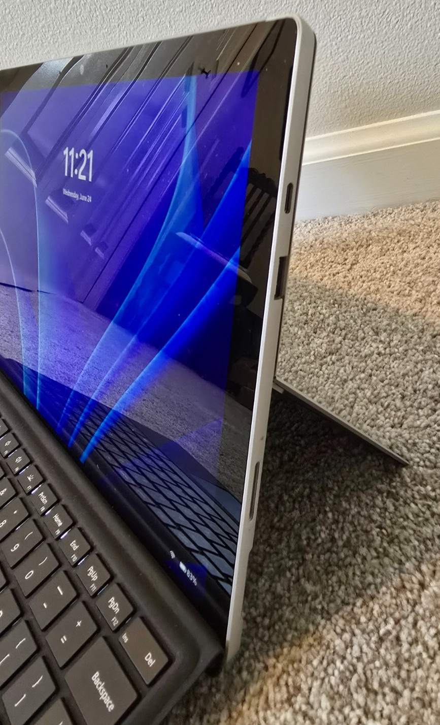 Microsoft Surface Pro 7 128GB SSD, 8Gb RAM, 12.3″, Win 11 Pro, 84% Batt. Health