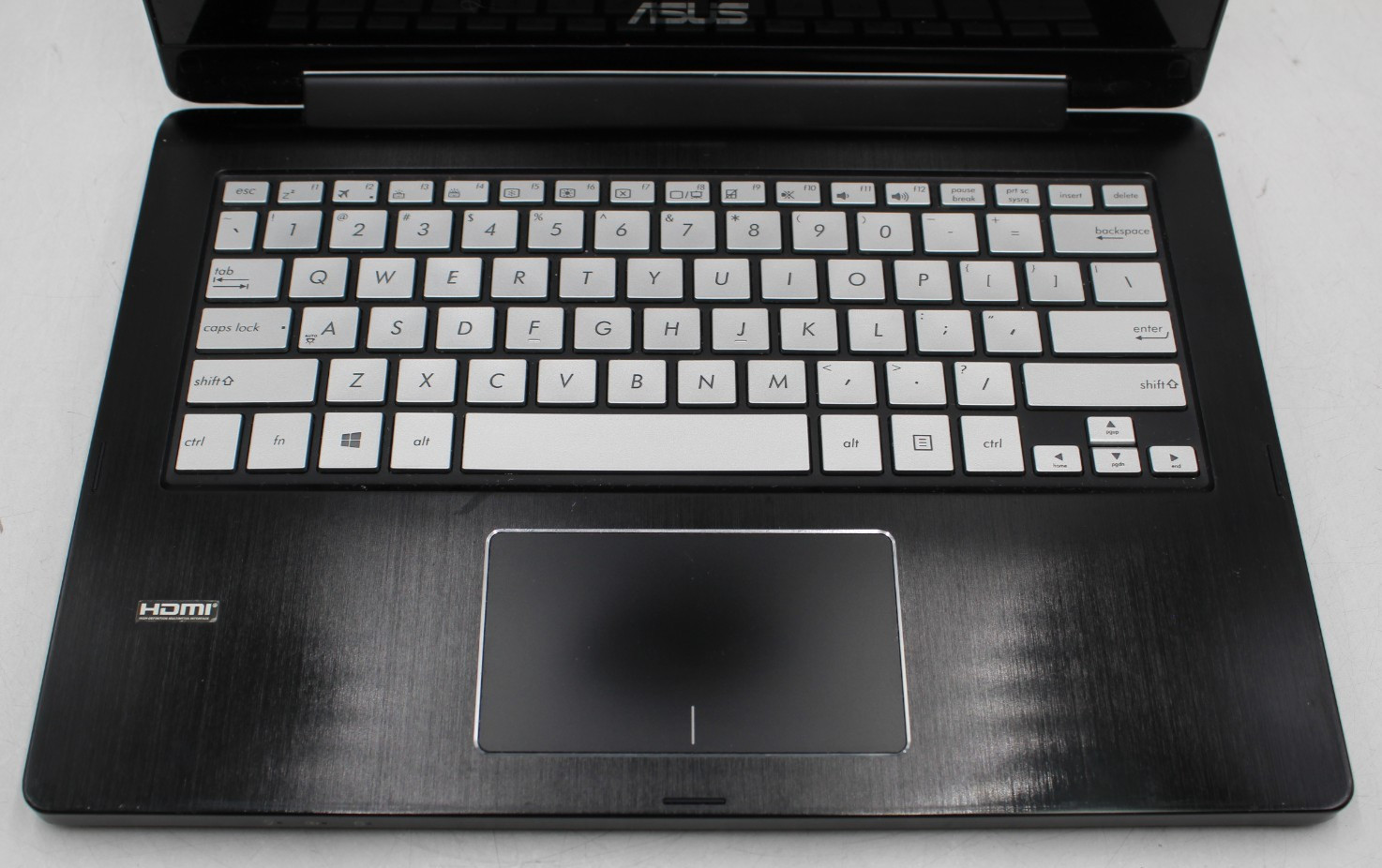 ASUSTek Q302LA 13.2in 500 GB HD 8 GB RAM i5-4210U No OS