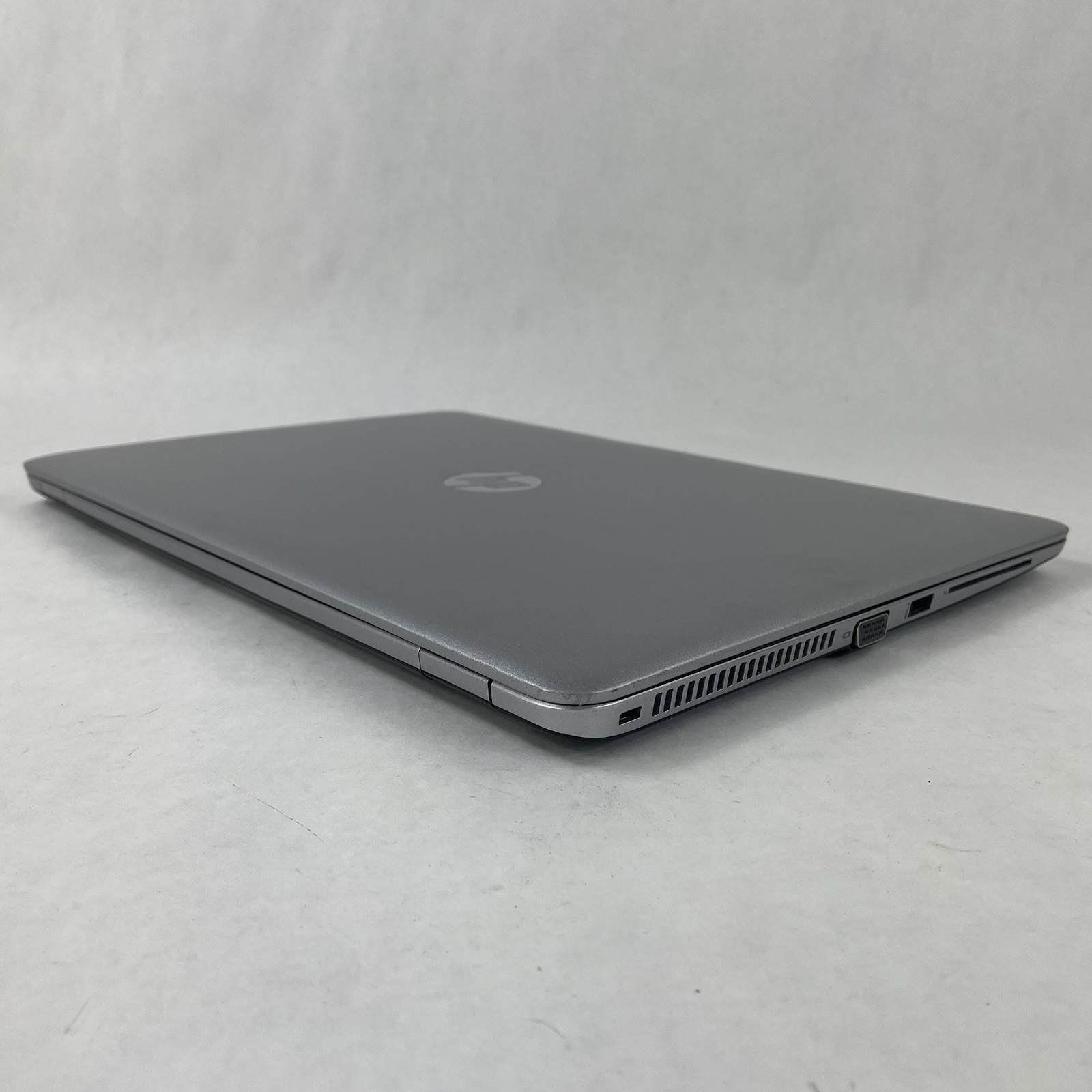 HP EliteBook 850 G3 15.6″ i7-6600U 2.60 GHz 16 GB RAM No SSD/OS/AC – Bad Bottom