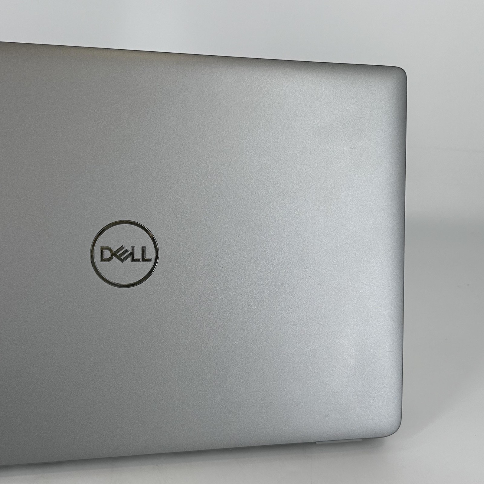 Dell Precision 3490 14 Gray FHD 3.6 GHz Ultra 5 125U 16GB 512GB SSD Very Good