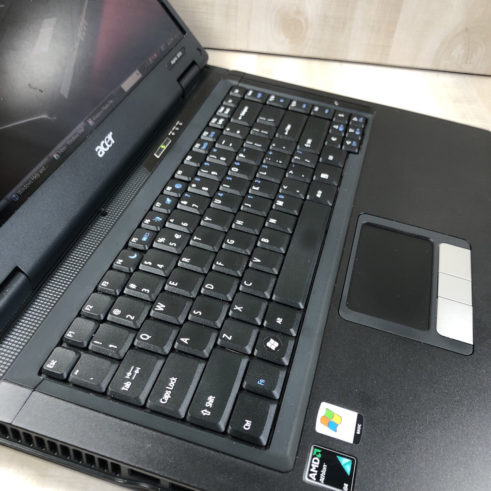 Acer Aspire 5515 15.4″ Laptop (AMD Athlon 2650e 1.6GHz, 3GB/80GB, Windows