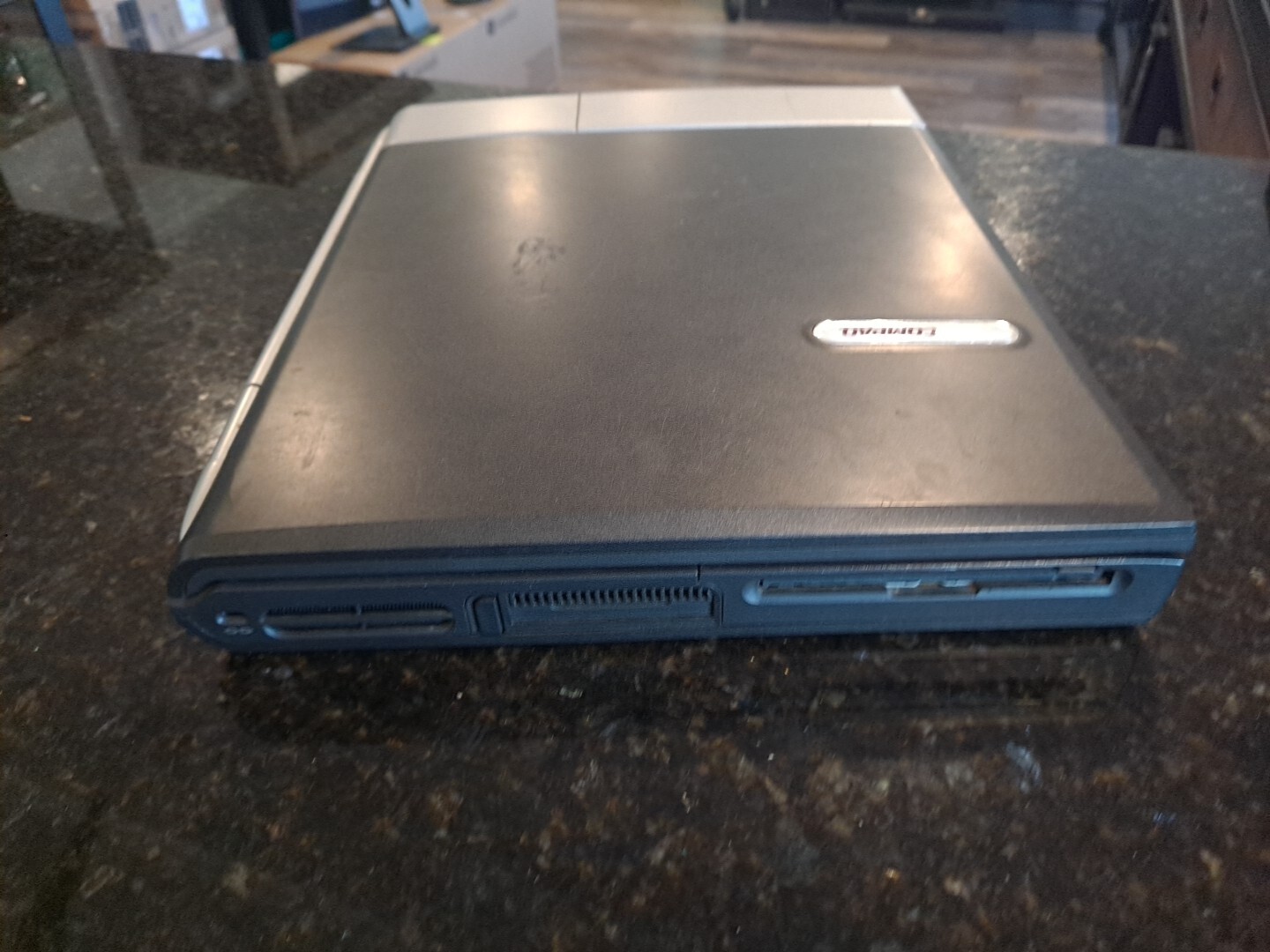 Compaq Evo N1020v Intel Pentium 4 2.4GHz 512MB RAM No HDD