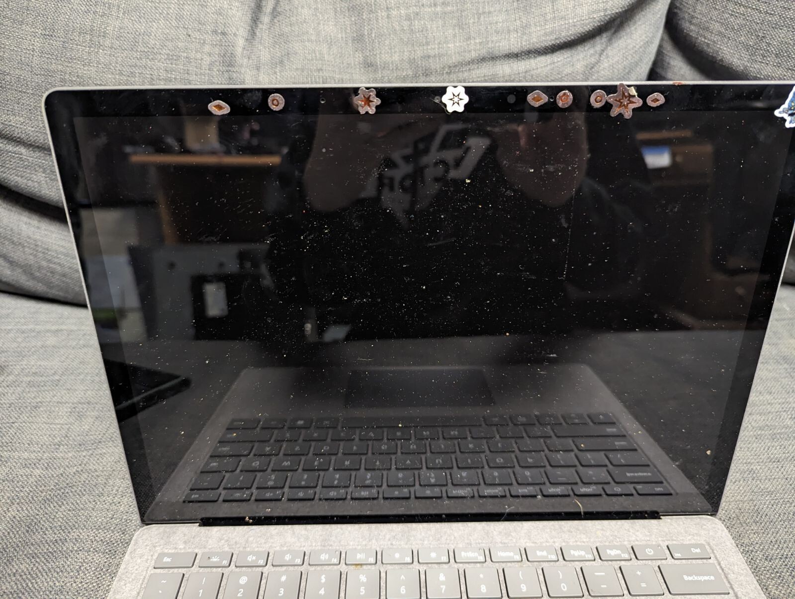 Microsoft Surface Laptop 4 13.5” Touch AMD Ryzen 5 8GB 256GB Platinum 1958 PC