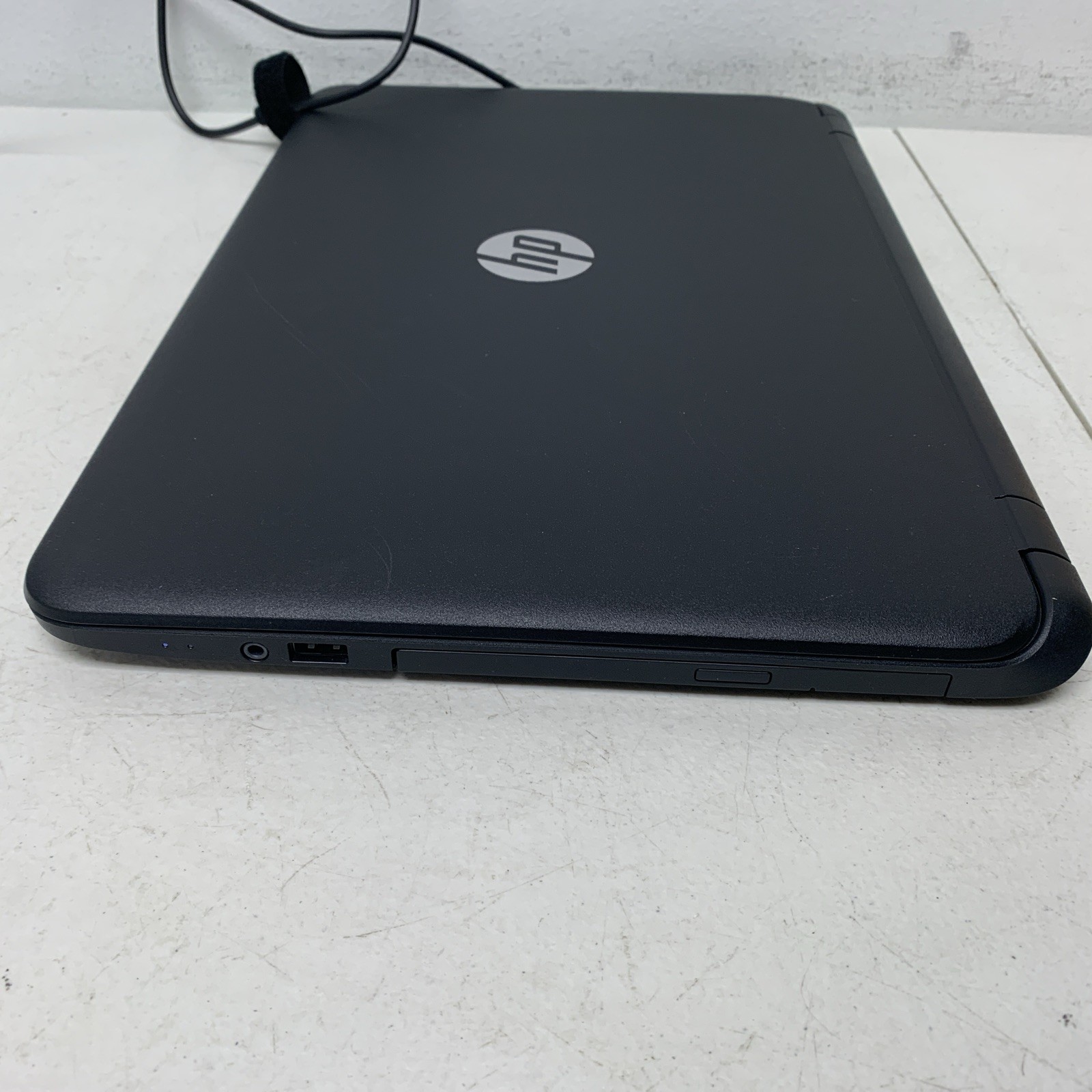 HP 15 Notebook PC AMDA8-7410 Radeon R5 2.20GHz 8GBRAM 128SSD Win10Home Needbatte