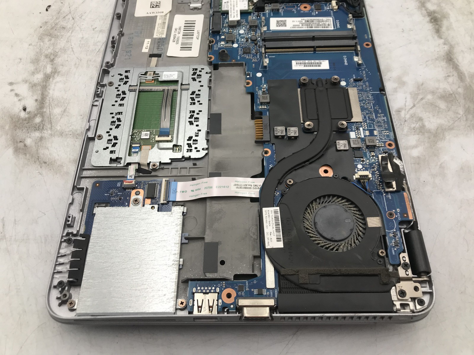 HP ELITEBOOK 840 G3 – FOR PARTS/MISSING PARTS – INTEL I7 – NO RAM -READ DESC- BB