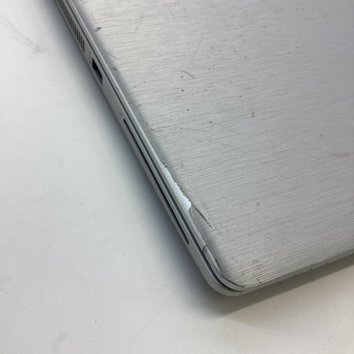 HP EliteBook 840 G5 i5-8350U 8GB Ram 256GB SSD (GO1067642)