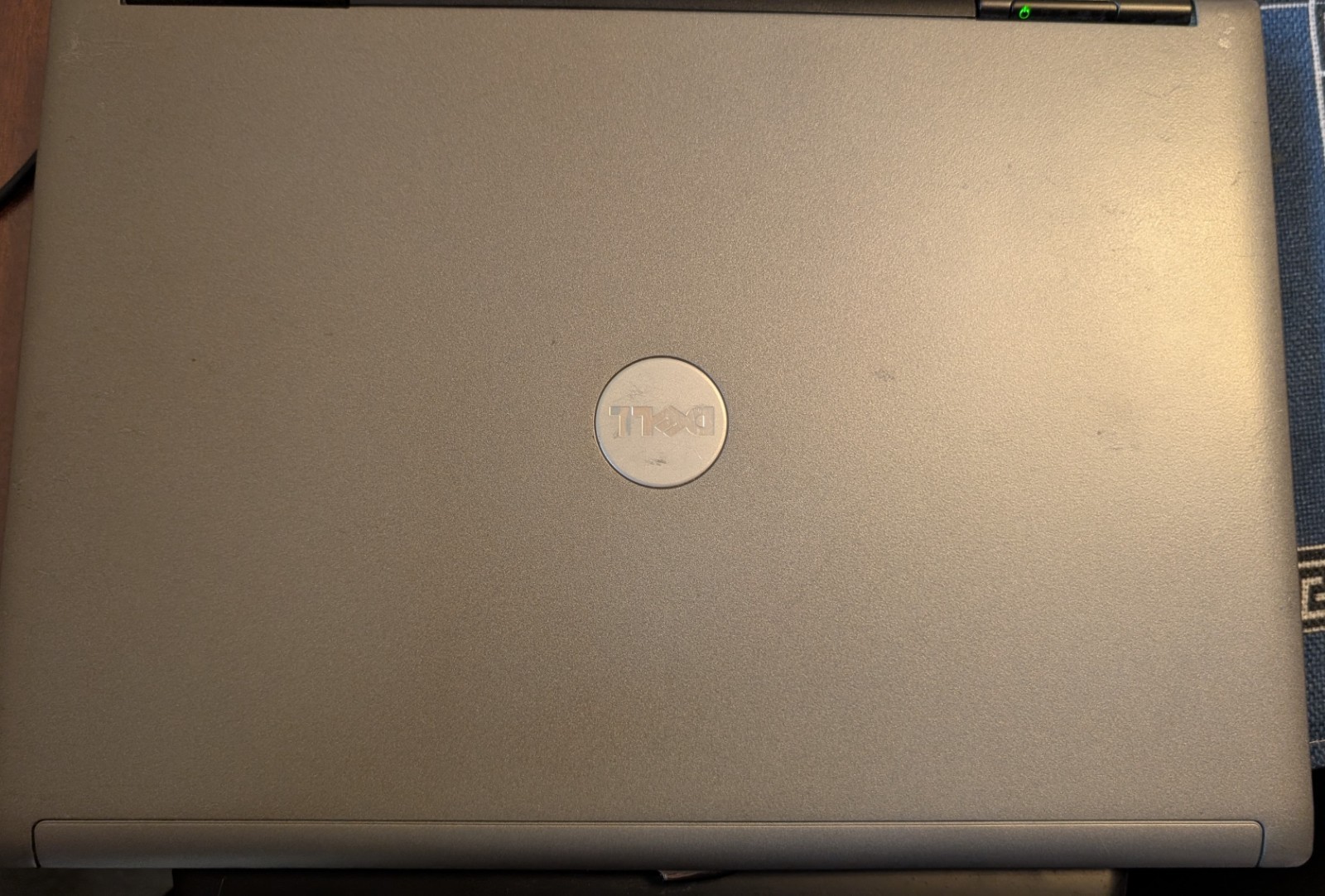 Dell Latitude D620 WinXP Core 2 Duo T7600 2.33GHz 4 GB Ram 100 GB 14″ Quadro