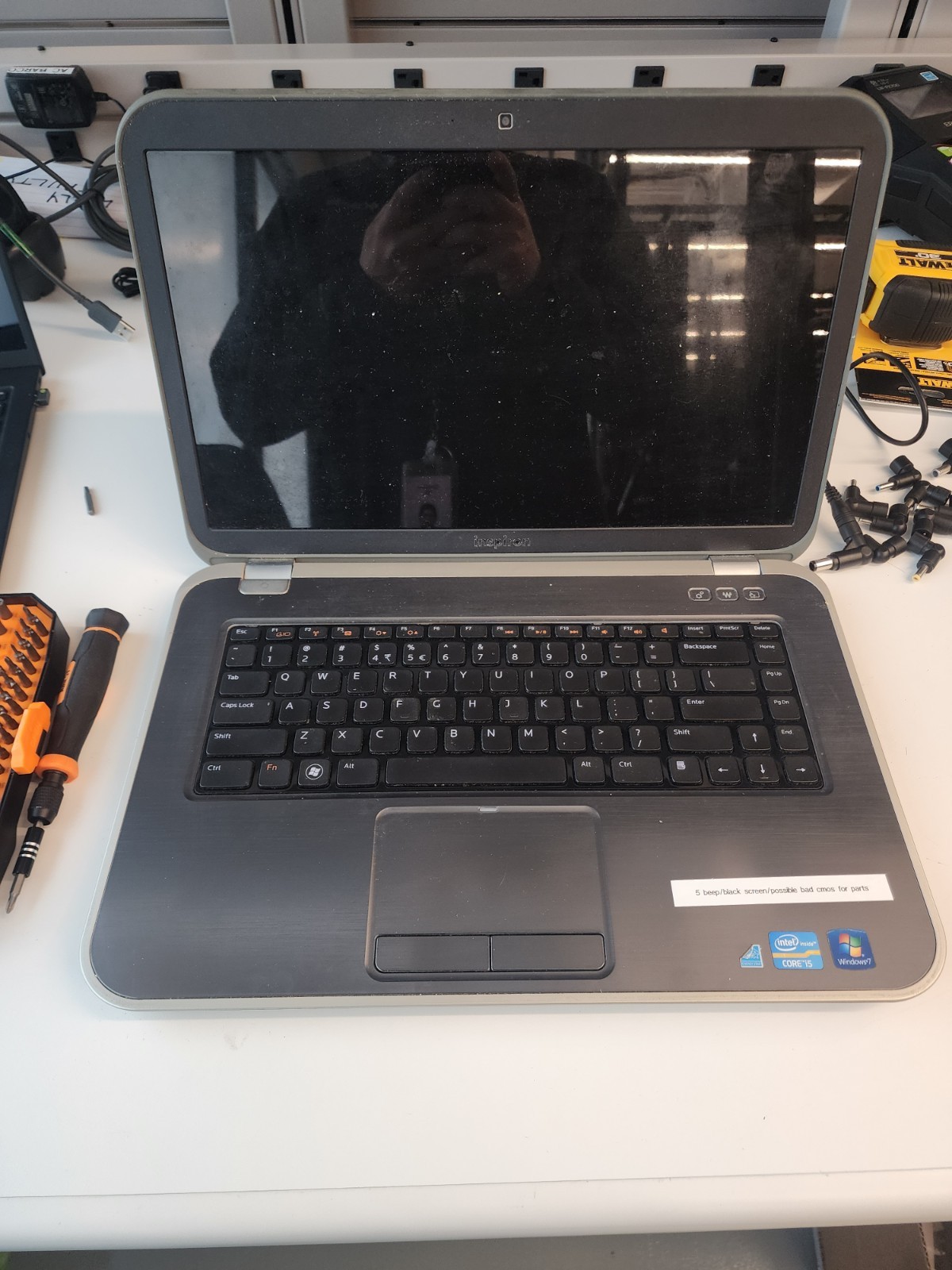 Dell Inspiron 5520 Laptop i5 No Ram No Hdd No Battery