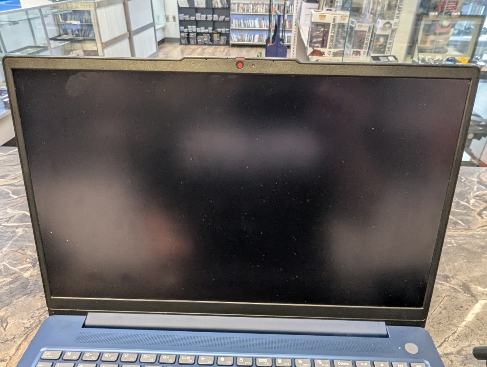 Lenovo IdeaPad Slim 3 15.6 in 512GB SSD AMD Ryzen 5 7530U 2GHz 8GB W11h Touch