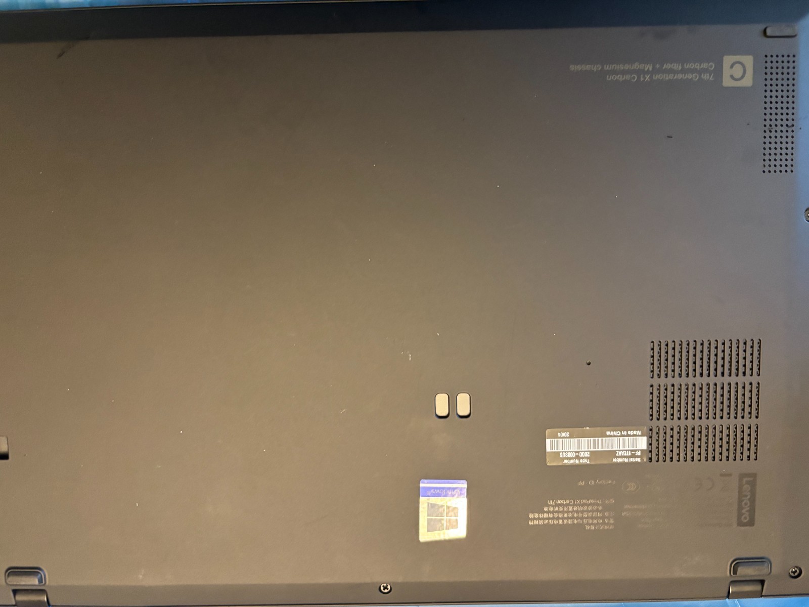 Lenovo ThinkPad X1 Carbon 7th Gen 14″ (256GB SSD, Intel Core i5 8th Generation