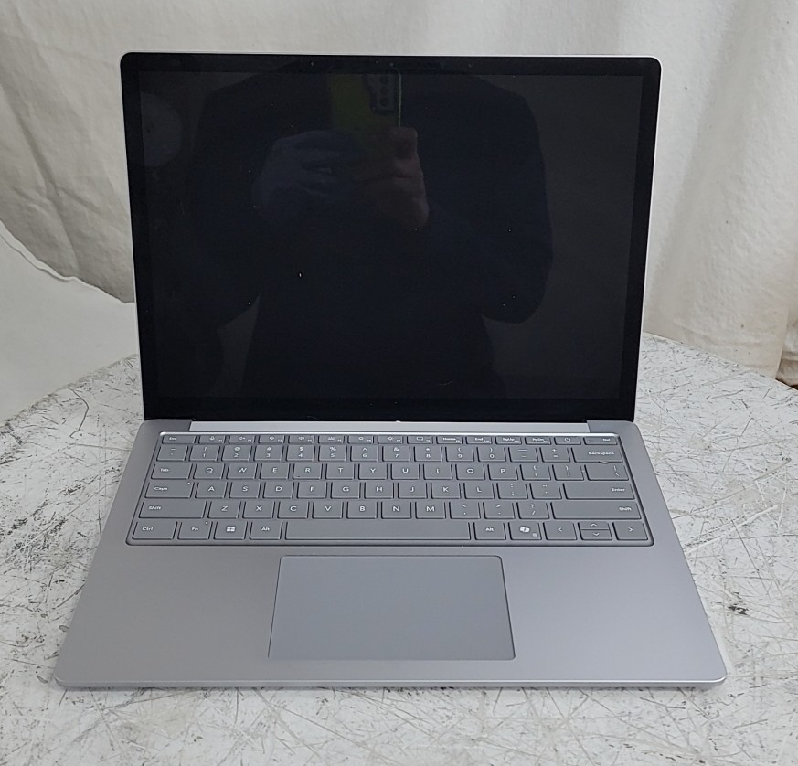 MICROSOFT 2033 Surface Laptop 6 For Business Ultra 7 165H 32GB 512GB SEE NOTES