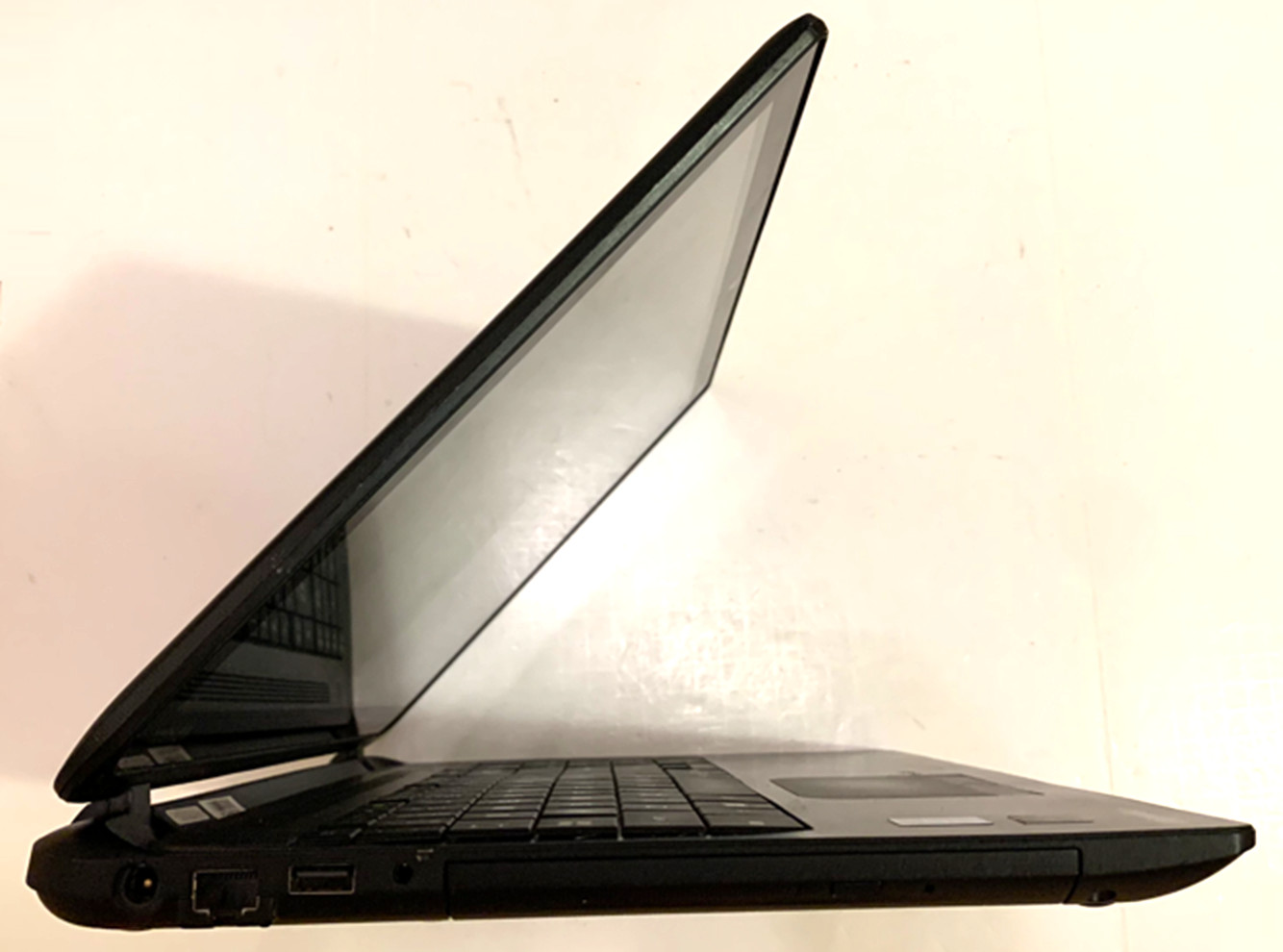 Toshiba Satellite C55-B 15.6″ WIN 11 ACTIVATED Intel 2.16/2.4GHZ 4GB RAM 320GB