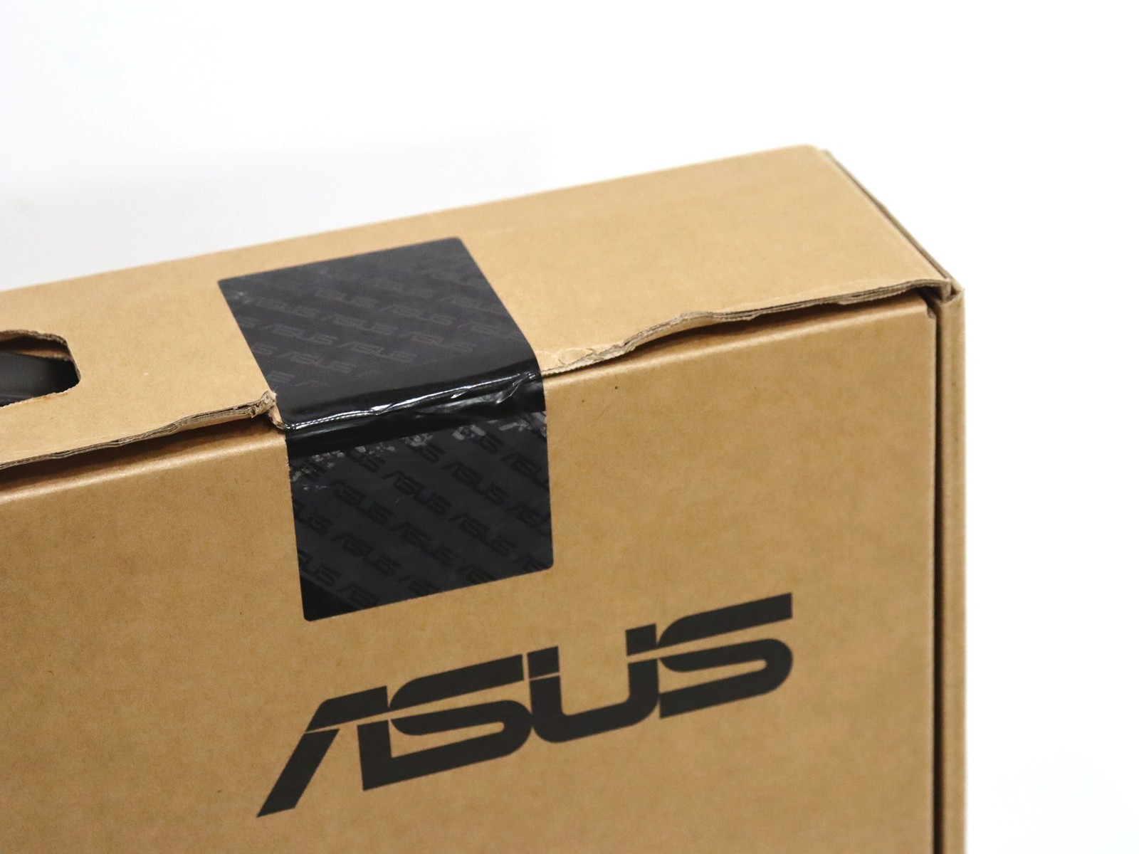 Asus Chromebook CX1400CK 14″ Intel Celeron N4500 4GB 64GB eMMC 90NX03I2-M00D70