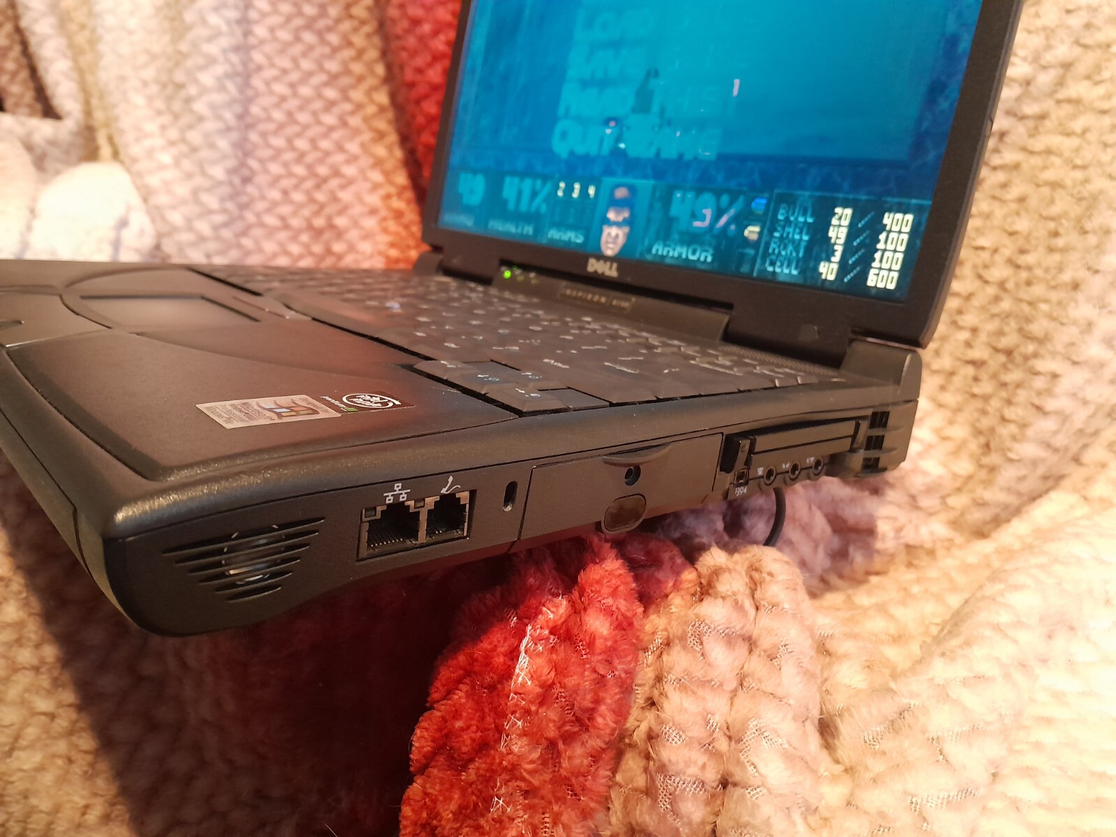 Windows 98 TRUE DOS / XP GAMING DUAL BOOT Laptop Retro / Vintage Computer PC