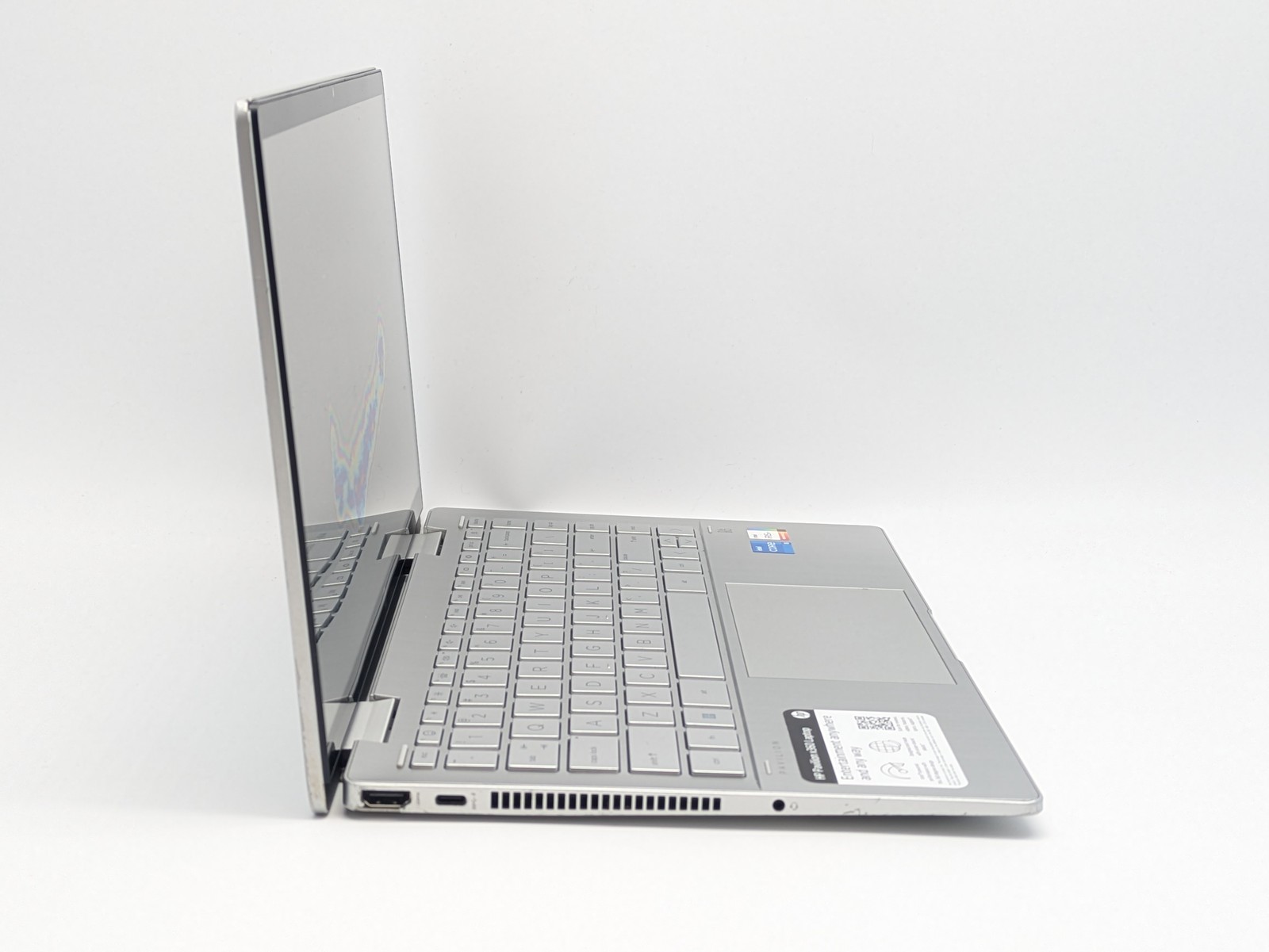 HP Pavilion x360 2-in-1 14-ek1051cl 14″ i5-1335U 8GB DDR4 512B SSD Windows 11H