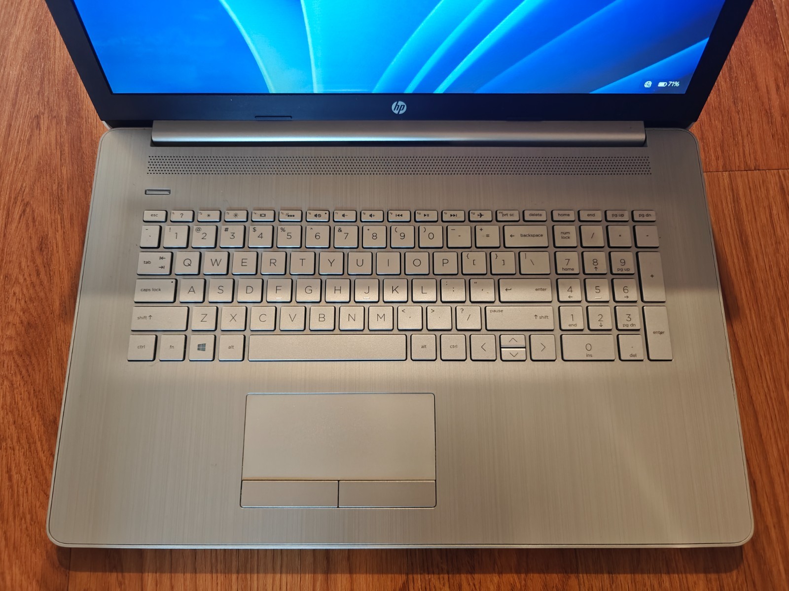 HP 17-by4063cl 17.3″ HD+ Notebook Intel i5-1135G7 2.40GHz 12GB RAM, 1TB NVMe SSD