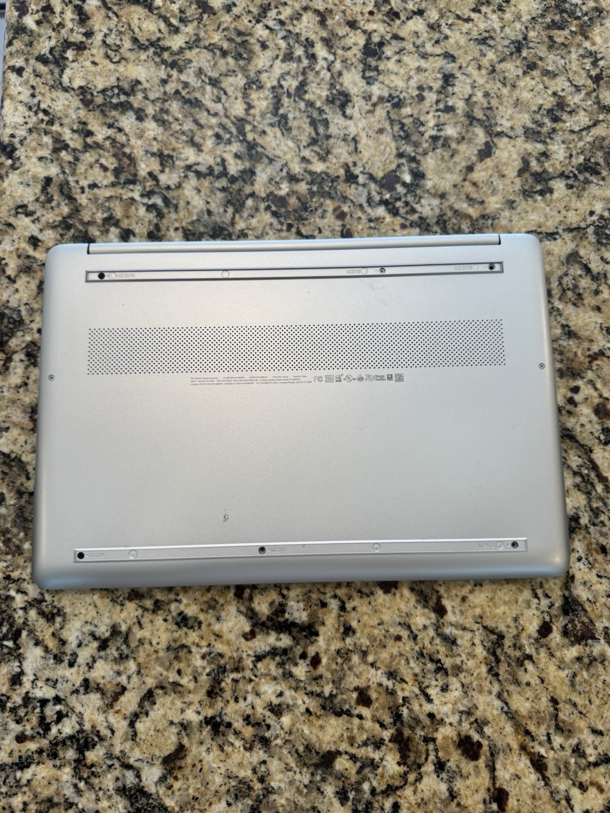 HP 15-dy1043dx 15.6” Touch Laptop i5-1035G1 12GB RAM 256GB SSD Win 11