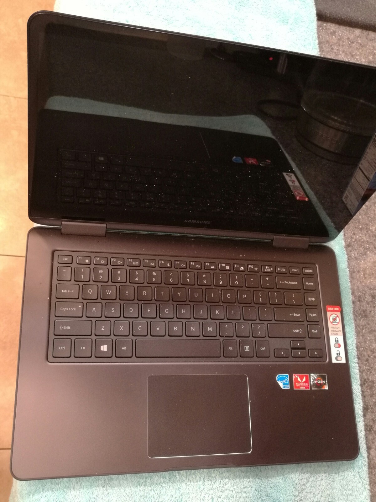 Samsung Notebook 7 Spin 15.6″ FHD 2GHz AMD Ryzen 5 2500U 8GB RAM 256GB SSD