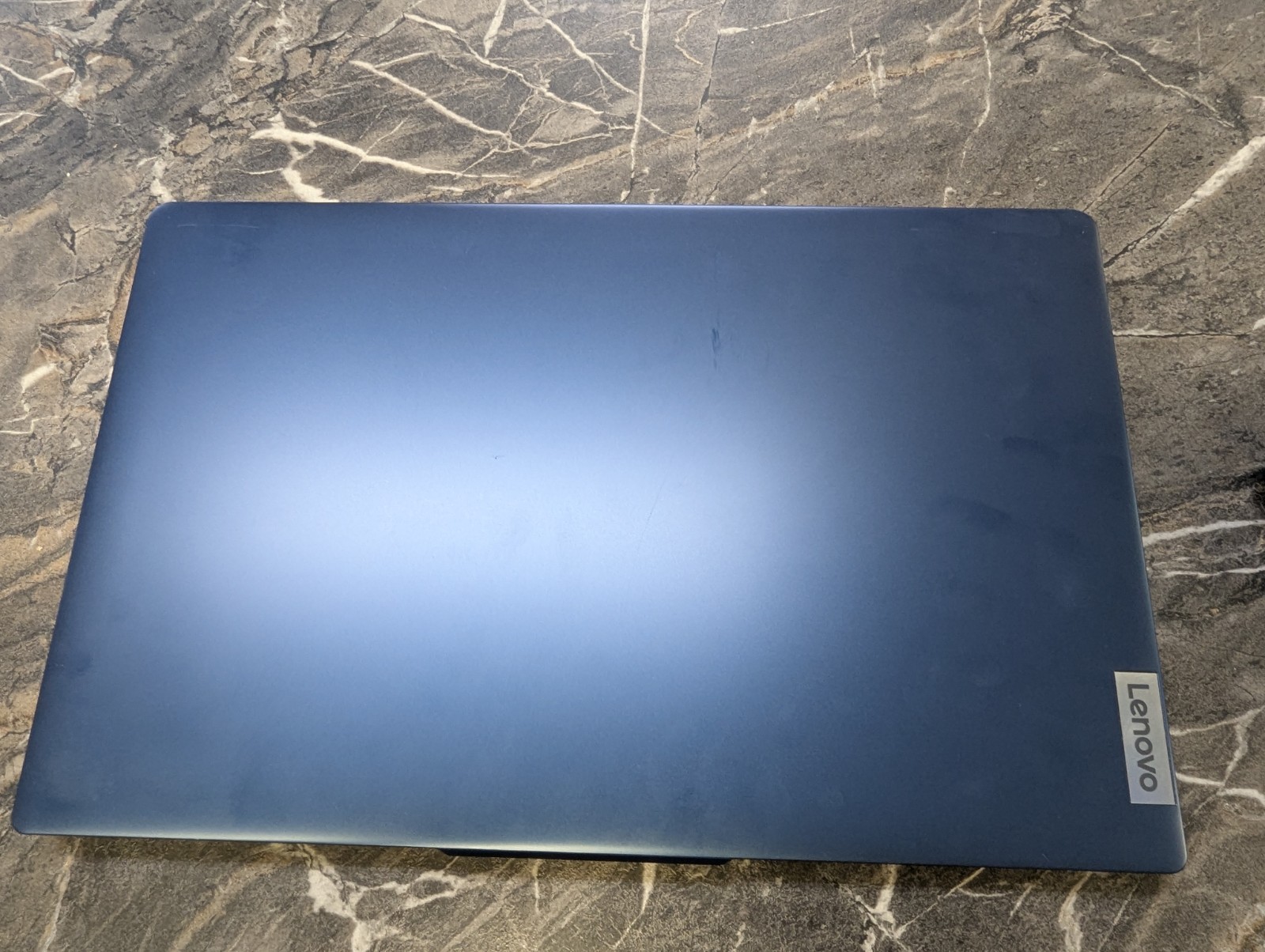 Lenovo IdeaPad Slim 3 15.6 in 512GB SSD AMD Ryzen 5 7530U 2GHz 8GB W11h Touch