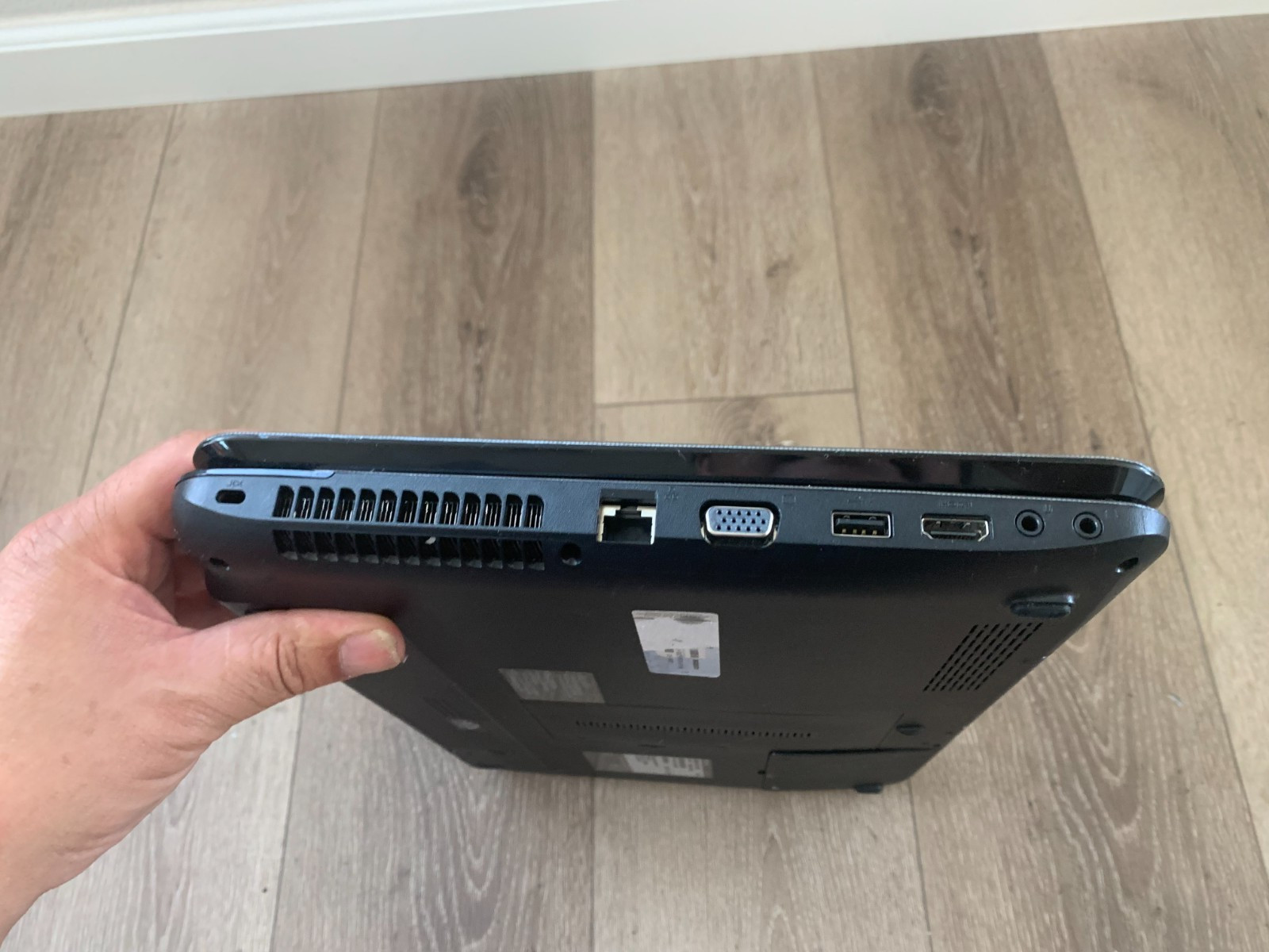 Toshiba Satellite L755-S5244 Intel Pentium B940 2.00GHz 4GB RAM 160GB HDD Win 10