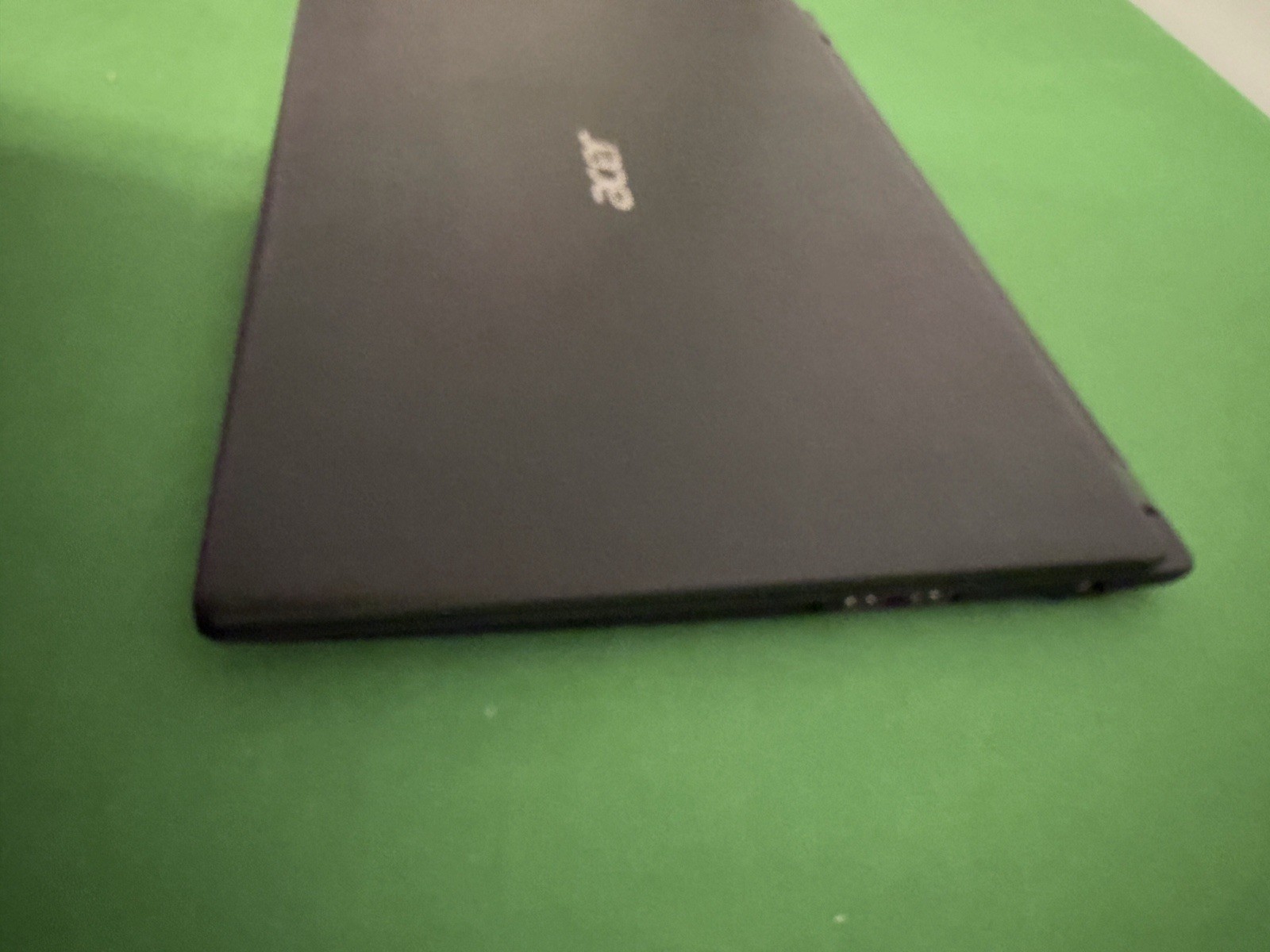 Acer Aspire 3 A315 Laptop-FEV8L32F A9-9420e Radeon R5 2C+33G 1.80GHz Ram 12, 1TB