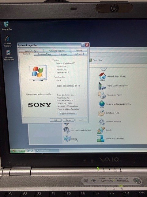 Vintage Sony VAIO Laptop PCG-6J2L Intel Core Duo T2400 Windows XP All Original