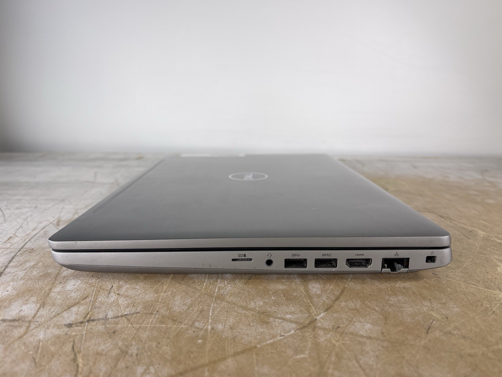 DELL LATITUDE 5511 i5-10300H @ 2.5 GHz, 4GB RAM, NO HDD/OS