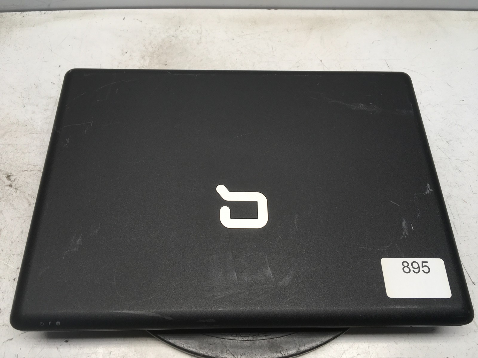 Compaq Presario F700 AMD Athlon 64 X2 TK-55 1800MHz 2 GB NO HDD