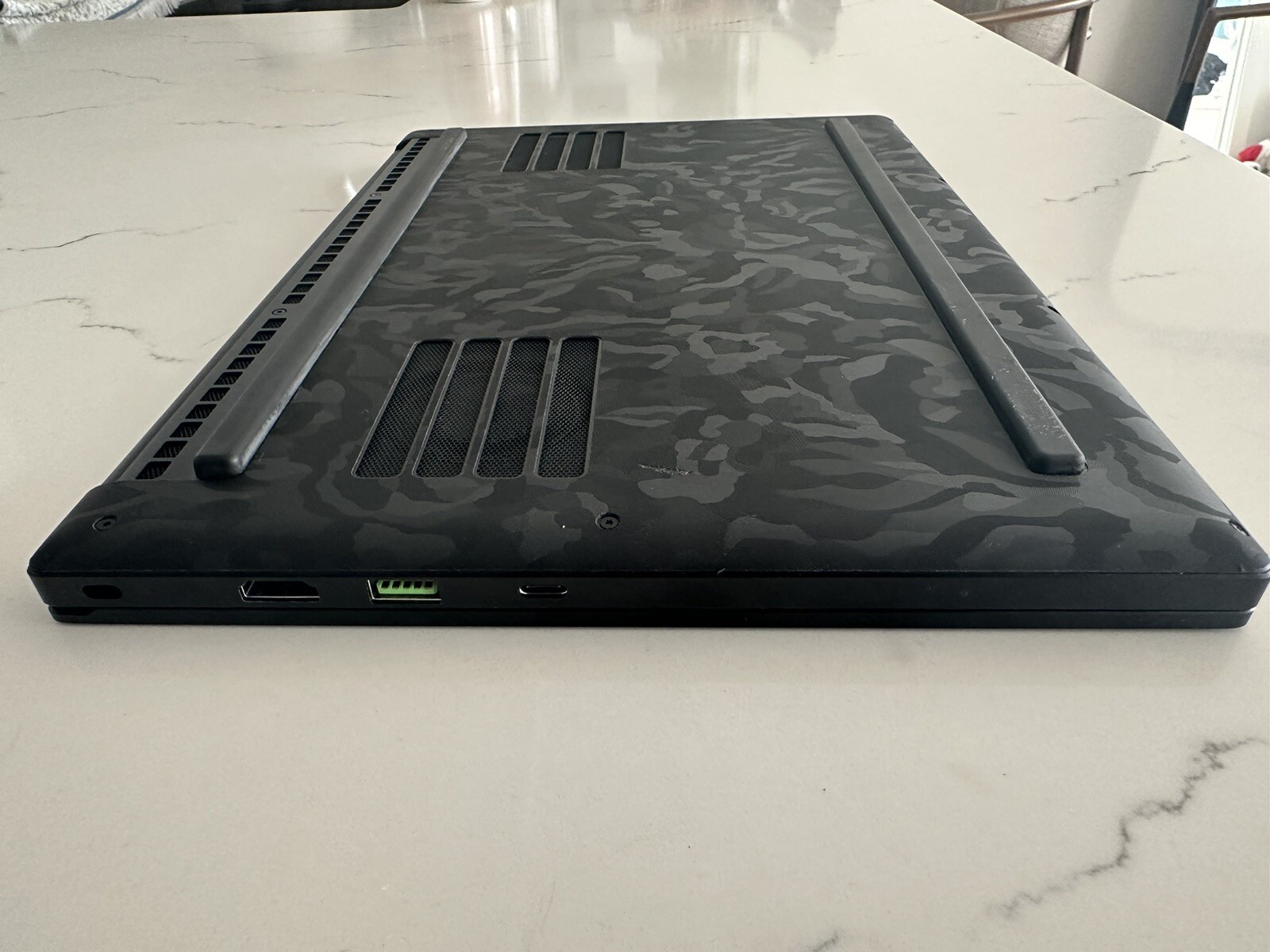 Razer Blade 14 15″ 165Hz 2K 3.3 GHz Ryzen 9 5900HX 16GB 1TB RTX 3070 Excellent