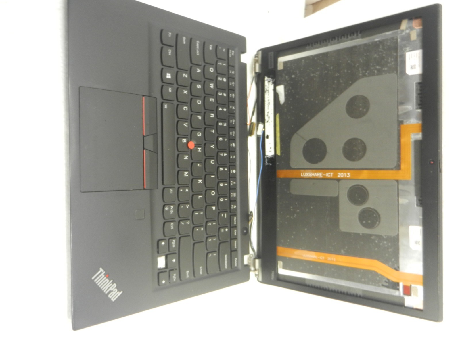 Lenovo ThinkPad T490s 14″ Core i7-8565U @ 1.8GHz / 8GB RAM / NO HDD / NO SCREEN
