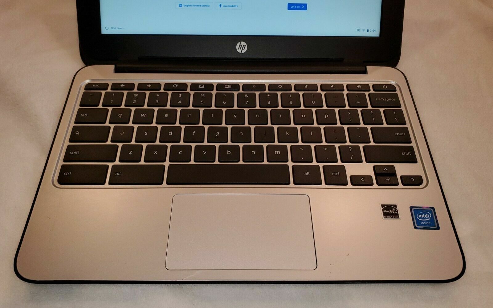 HP Chromebook 11 G4 (Celeron N2840 2.16GHz, 16GB SSD, 4GB RAM, Chrome OS)