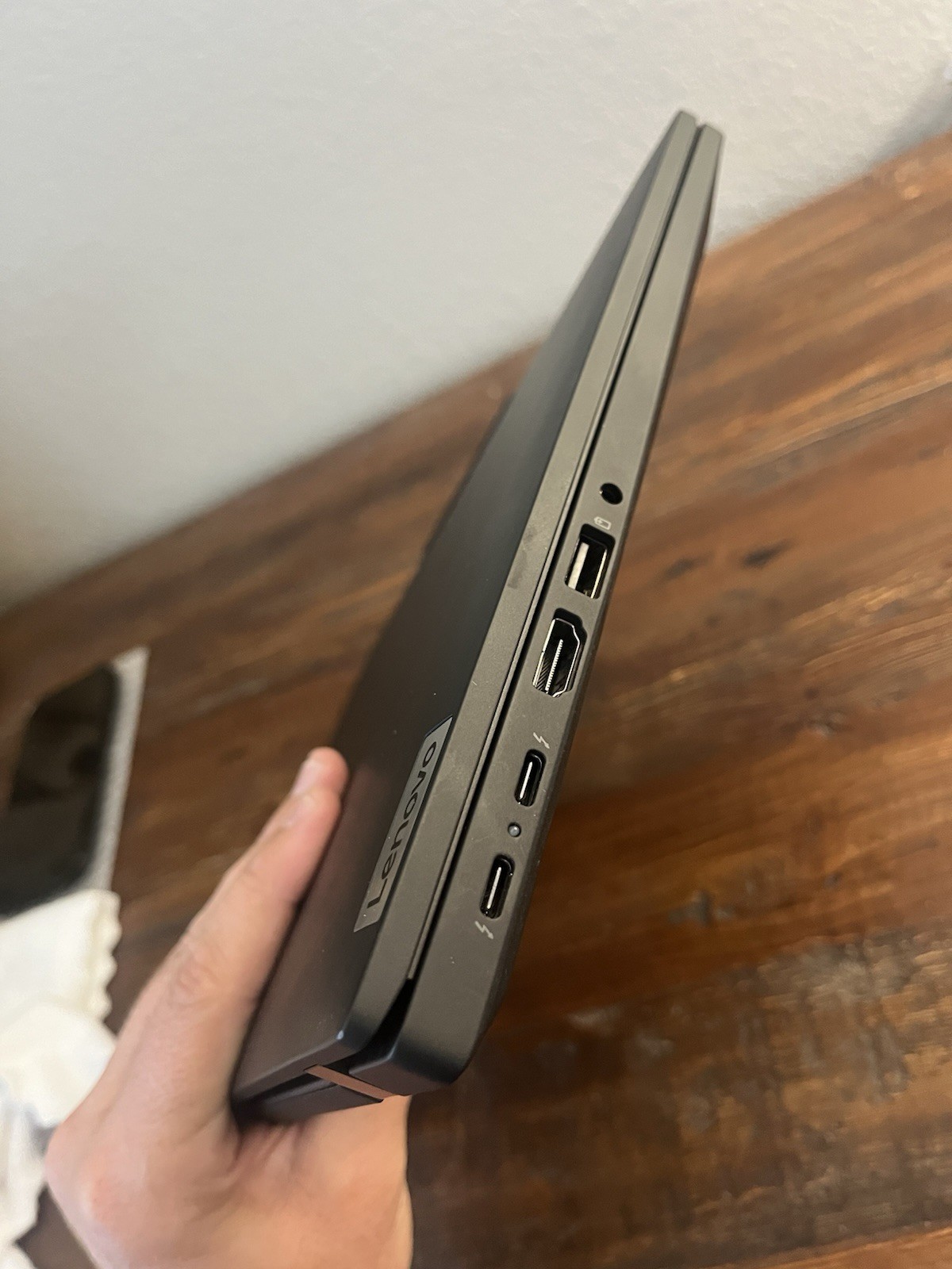 Lenovo ThinkPad T14 Gen 5 Ryzen 7 PRO 8840HS 32GB RAM 512GB SSD Win11H
