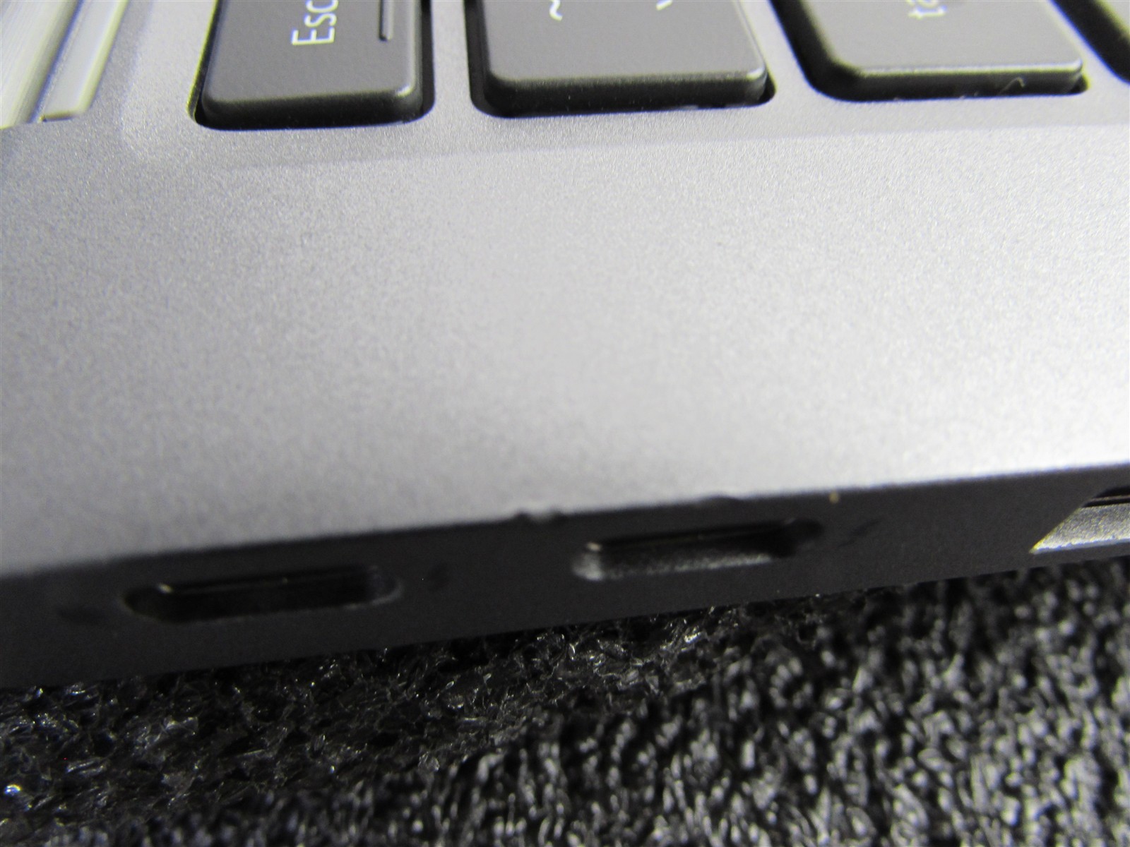 DELL LATITUDE 5330 FHD TOUCHSCREEN I5-1245U 10 CORE 512GB SSD 16GB RAM NO O.S