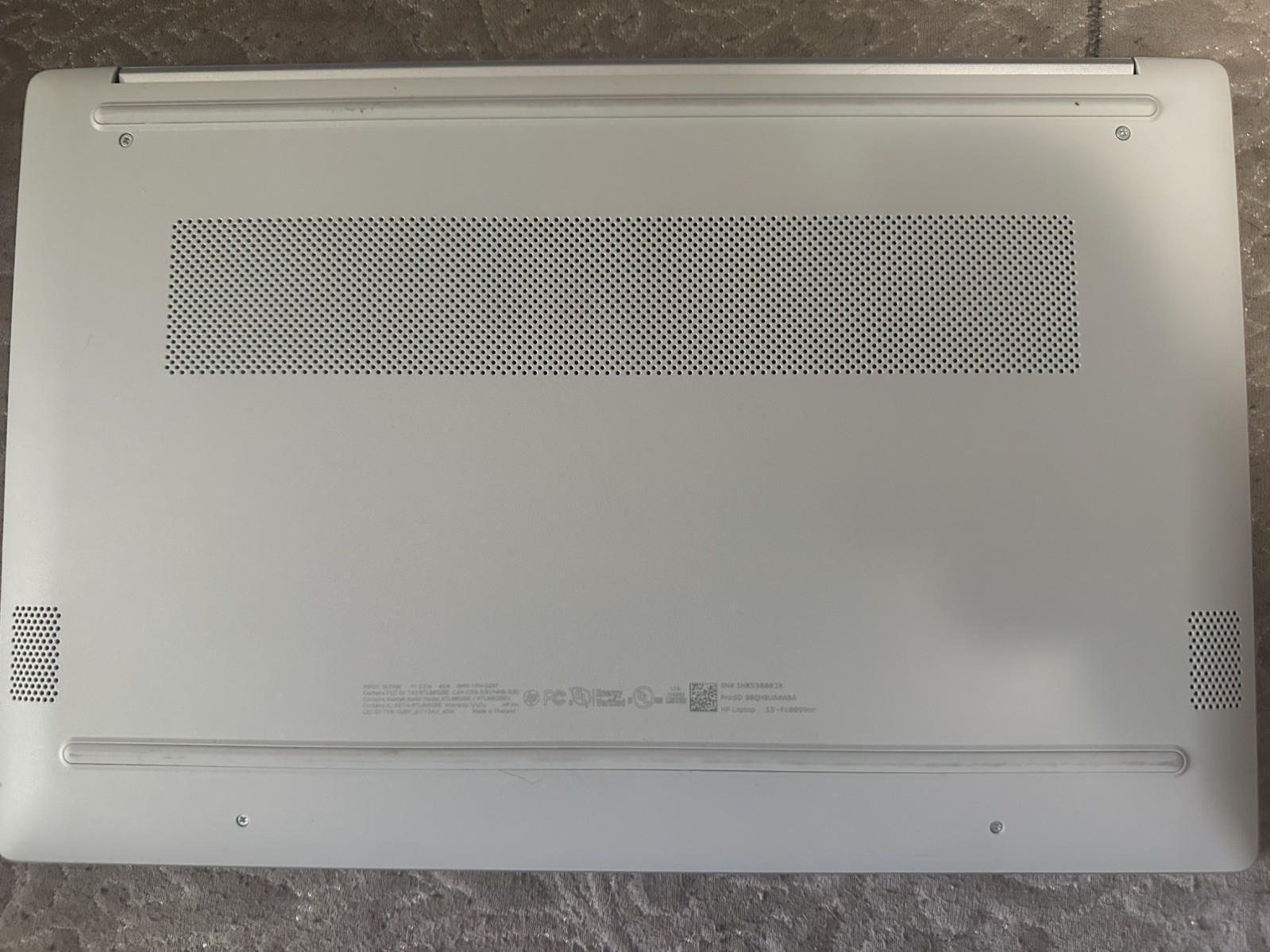 Slightly Used Silver HP Laptop Ryzen 700 Series Graphics 8 GB