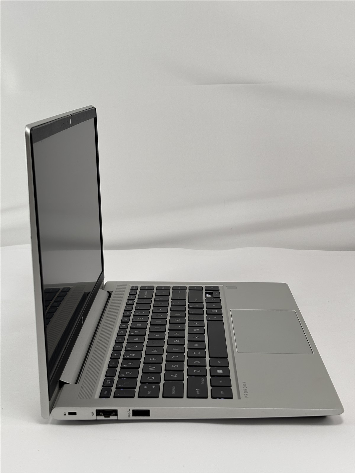 HP ProBook 445 G9 Ryzen 5 5625U 16GB 512GB NVMe SSD 14″ Windows 11 Home