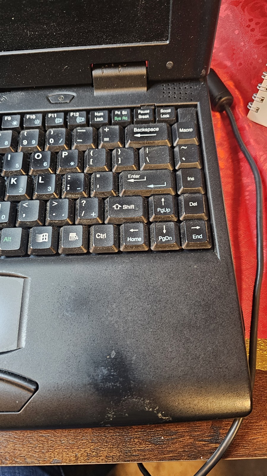 Sager Notebook Computer Model 6200AT W/ CASE & Charger Works