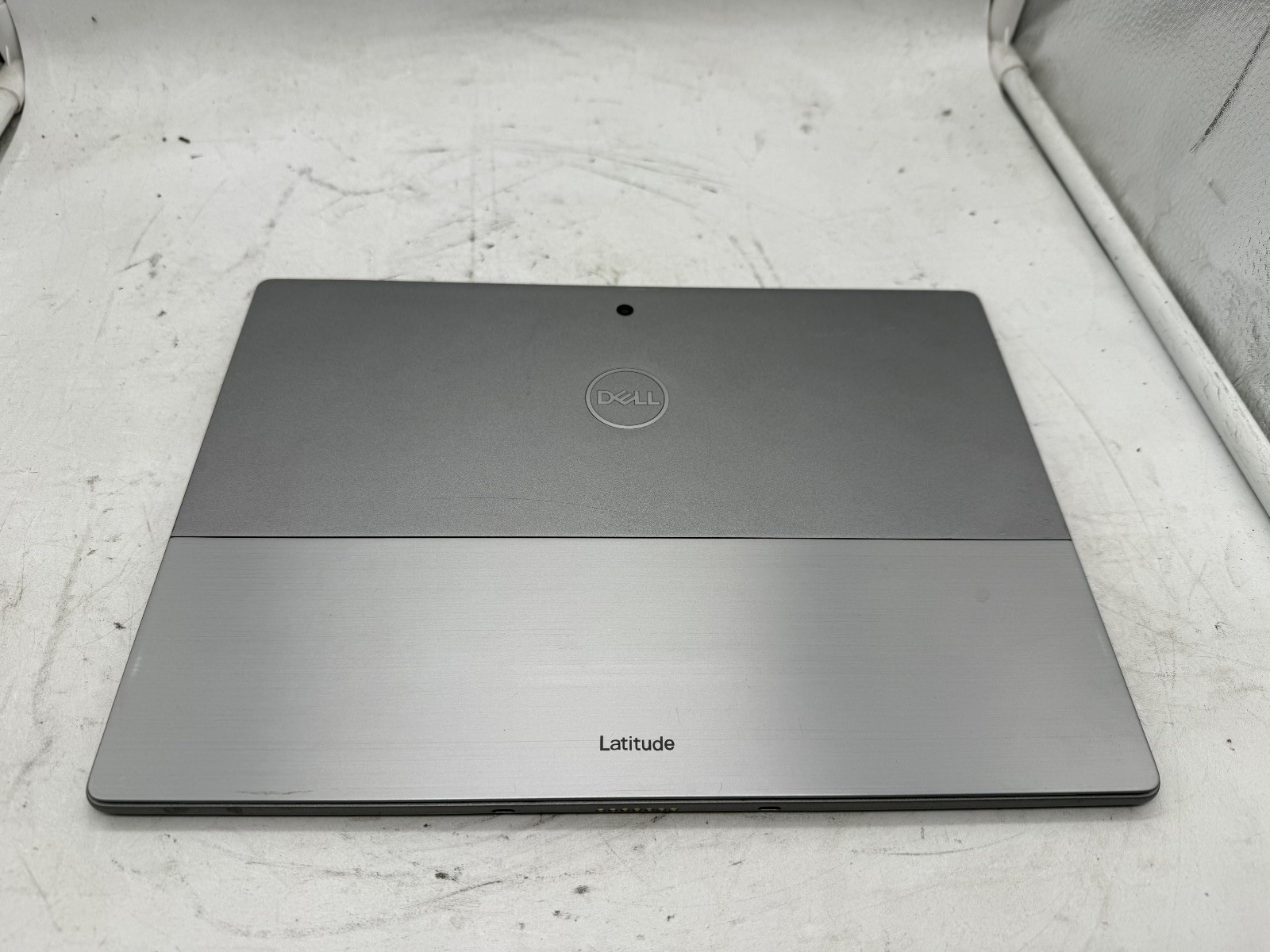 Dell Latitude 7320 2 in 1 Laptop/Detachable -core i5-1140G7 16GB NO SSD/OS