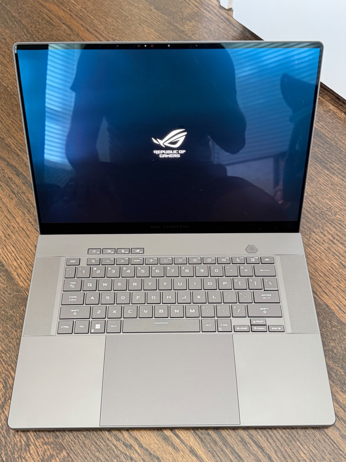 ASUS ROG Zephyrus G16 GU605MY 16″ Core Ultra 9 185H 32GB RAM 2TB SSD RTX 4090