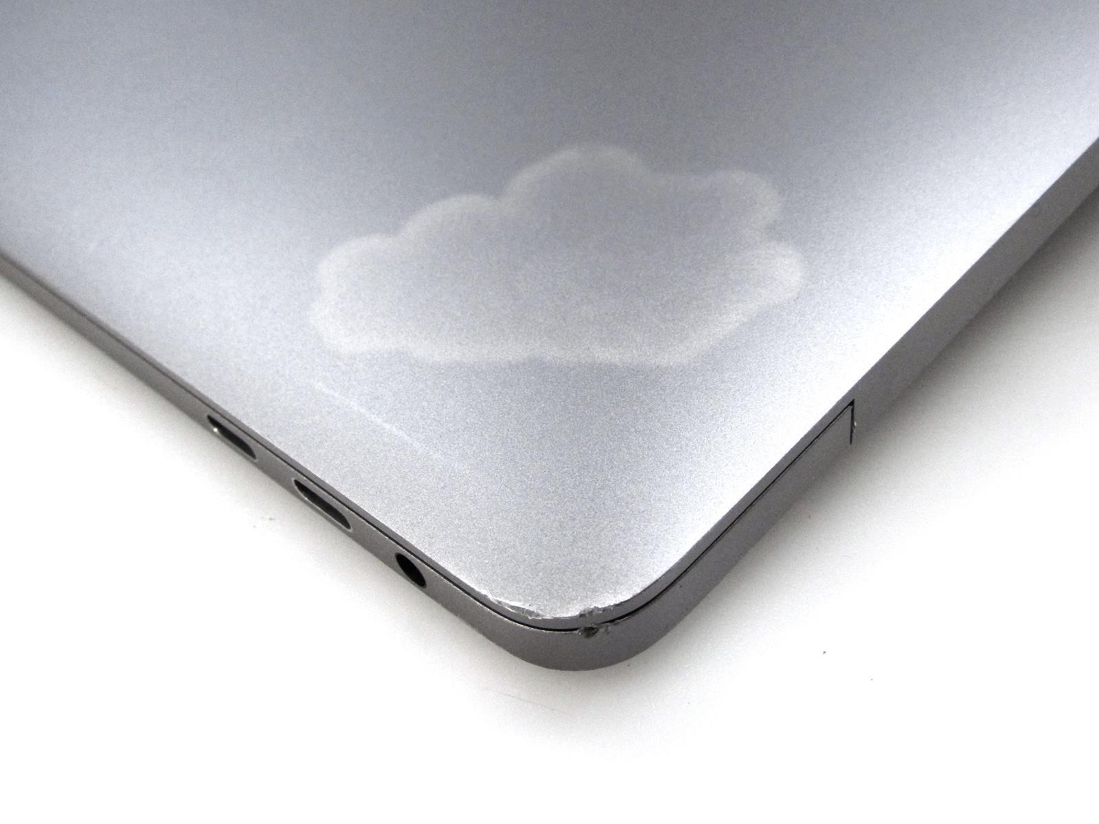 Apple MacBook Pro A1990 (2019) 15.4″ | i7-9750H | 32GB DDR4 | 1TB Sequoia | 555X