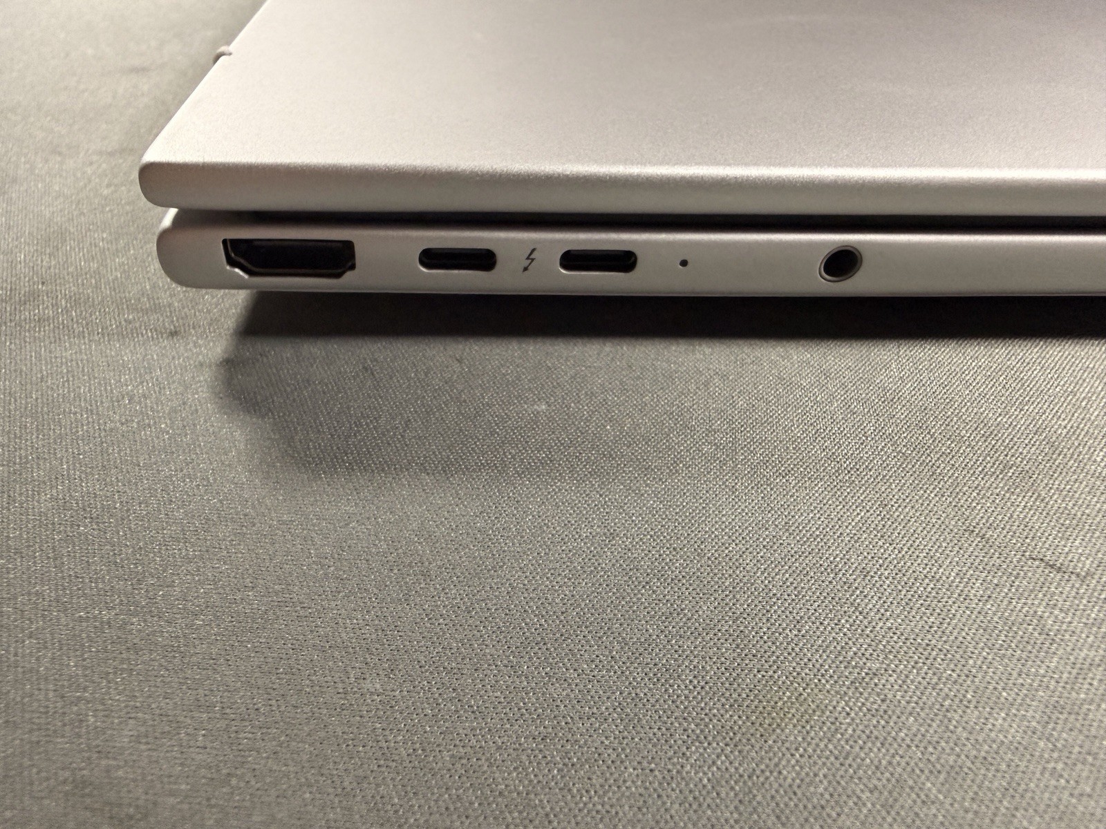 HP EliteBook 8 G2i 14 in Copilot+ Core Ultra 7 355 512GB SSD 32GB RAM