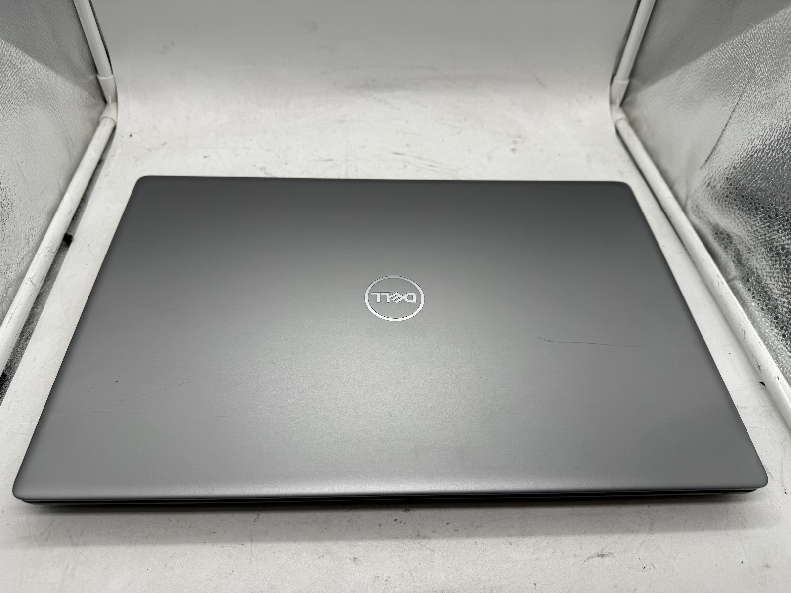 Dell Precision 7750 I7-10850H 32GB Nvidia Quadro T1000, No SSD Bios LOCK (READ)