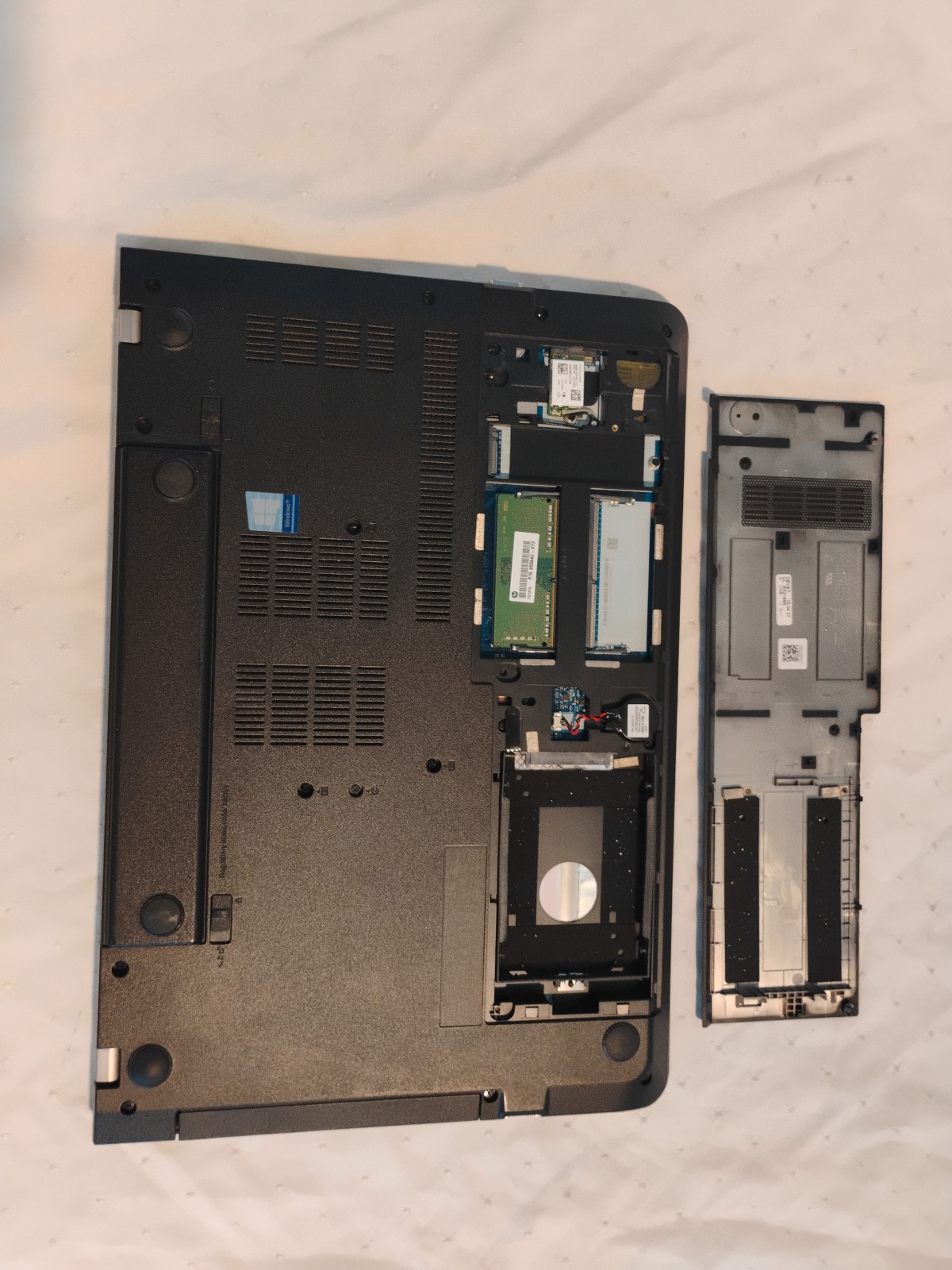 Lenovo ThinkPad E570 Laptop i5-7200U, 4GB RAM, NO HD, for parts for repair