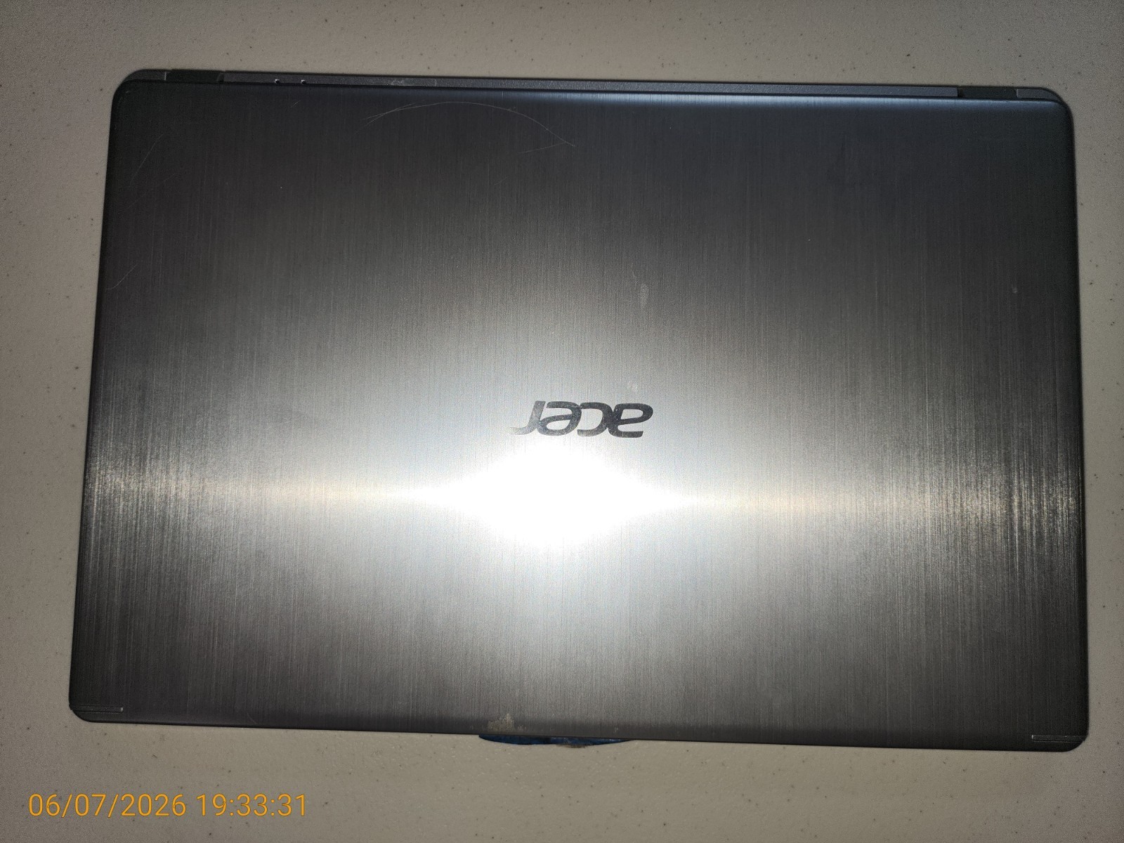 Acer Aspire 5 A515-43-R19L Ryzen 3 3200U – 4GB RAM – 500G NVMe/128G SSD – READ!