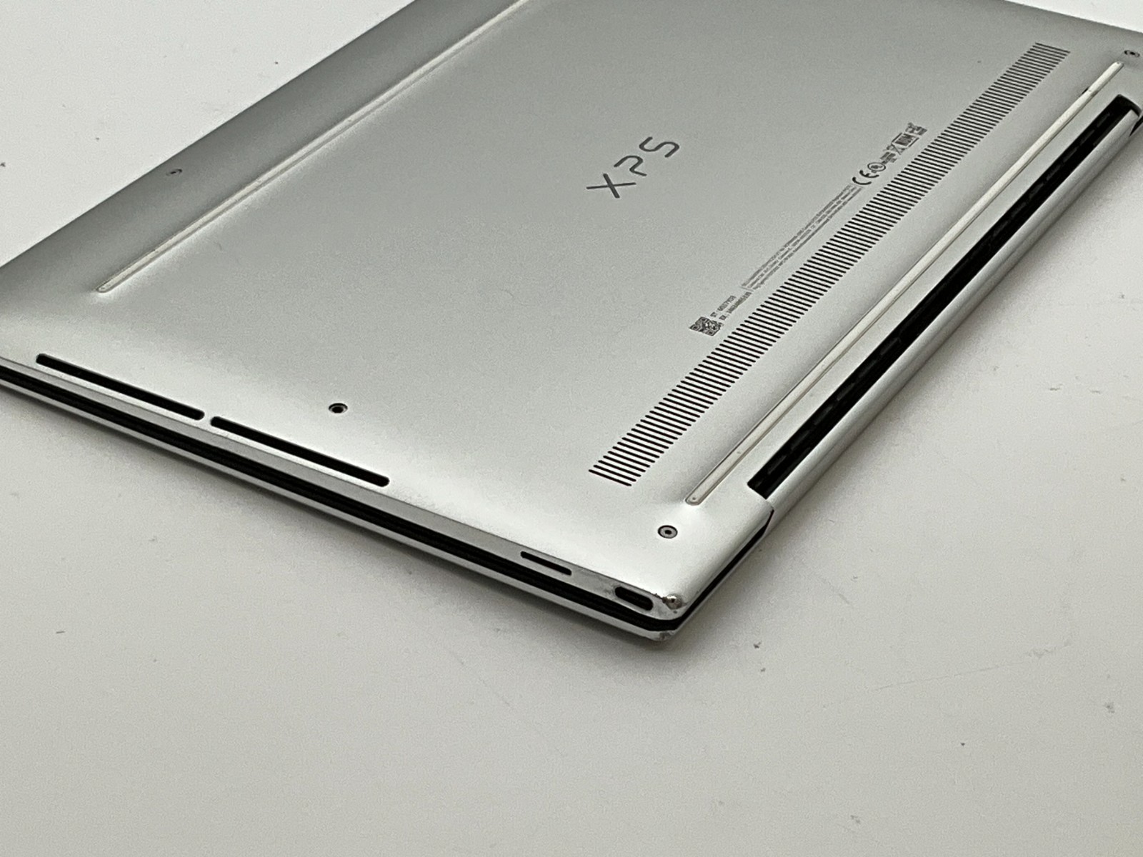 DELL XPS 13 9310 LAPTOP i7-1185G7 3.0g 16GB 512GB NVME 13.4″ COMBO 6Q17YD3