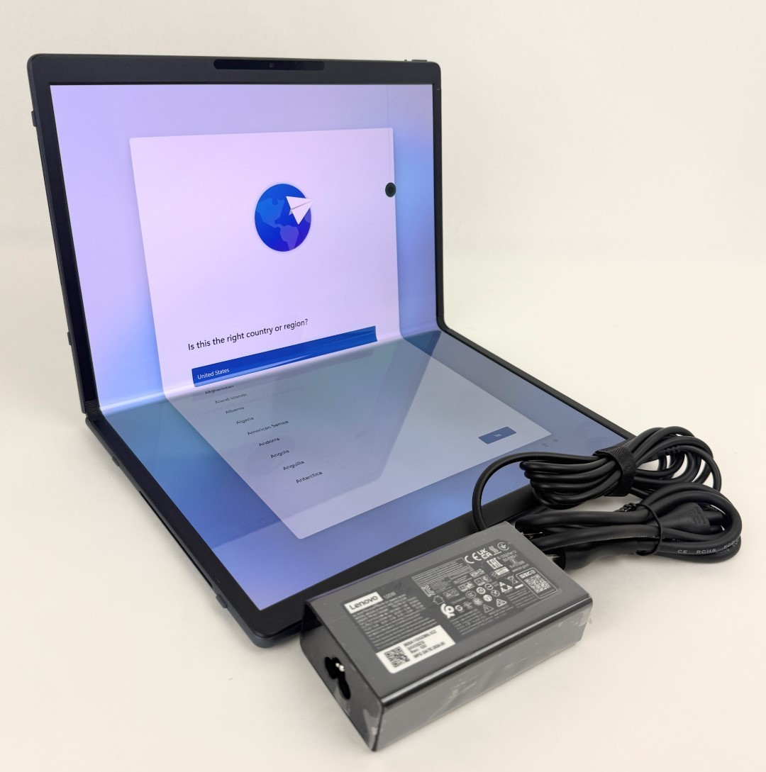 HP Spectre 3in1 17-cs0013dx 17″ 2.5K OLED Touch i7-1250U 16GB 1TB W11H Foldable