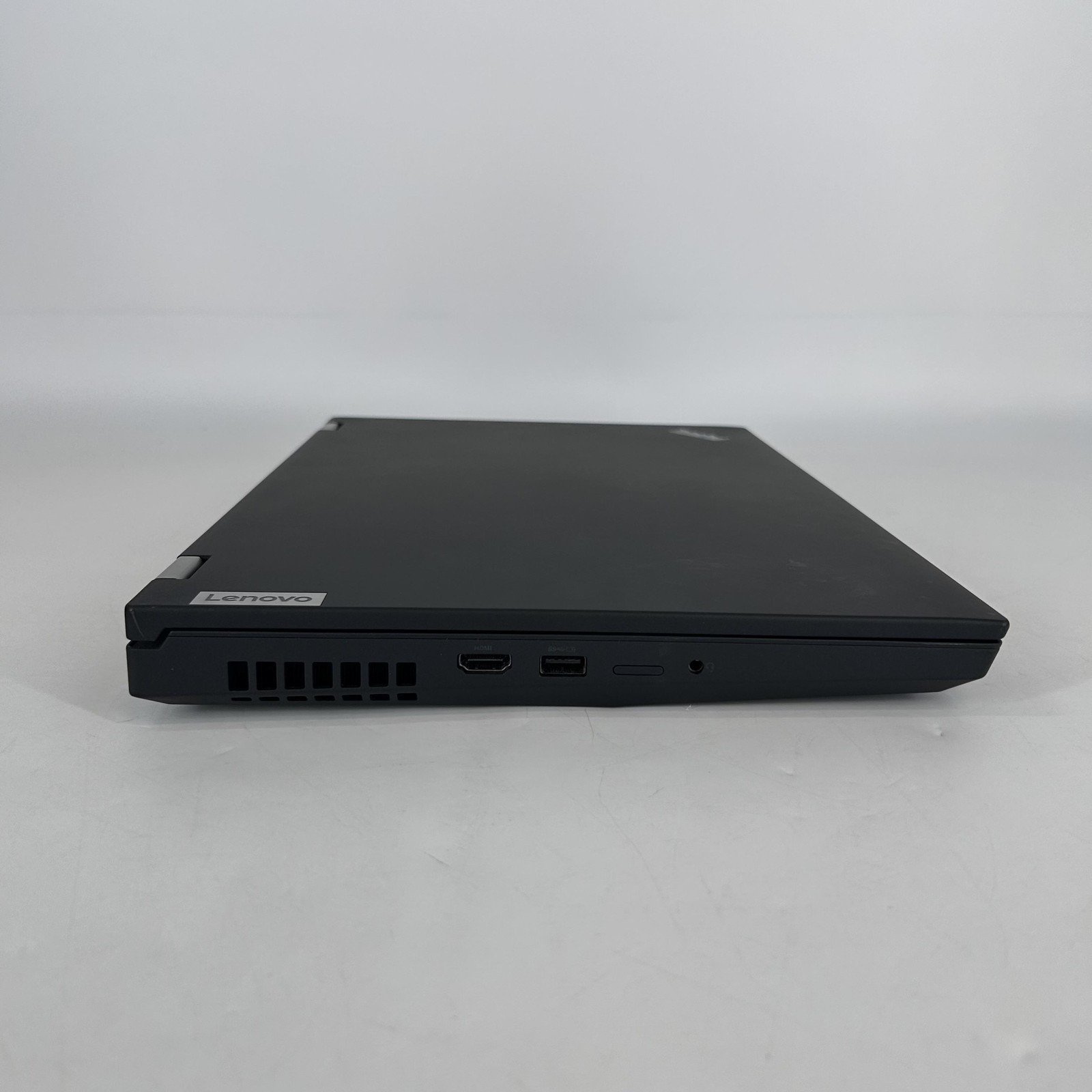 Lenovo ThinkPad P15 Gen 1 FHD i7-10750H 16GB 512GB SSD Quadro T1000 WHITE SPOTS