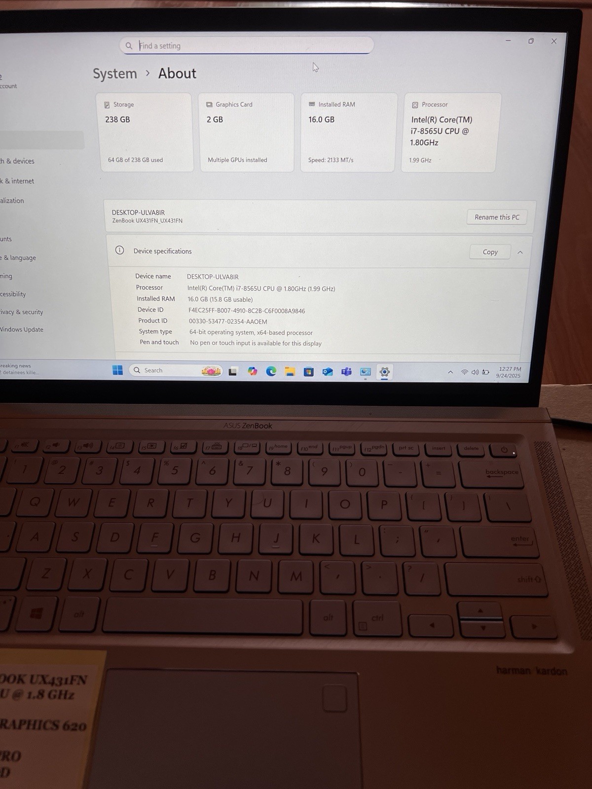 Asus zenbook Ux431f, i7-8565U , 16G Ram, UHD Intel Graphics, 256G, Win11 Pro