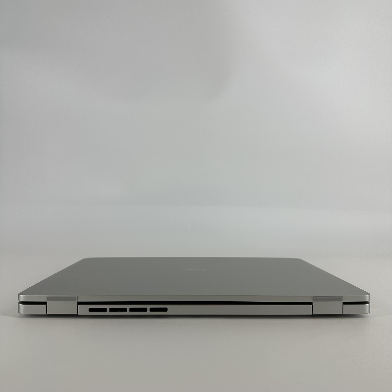 Dell Pro Max 16 Plus MB16250 FHD+ 2.0 GHz Ultra 5 235U 16GB 512GB SSD Excellent