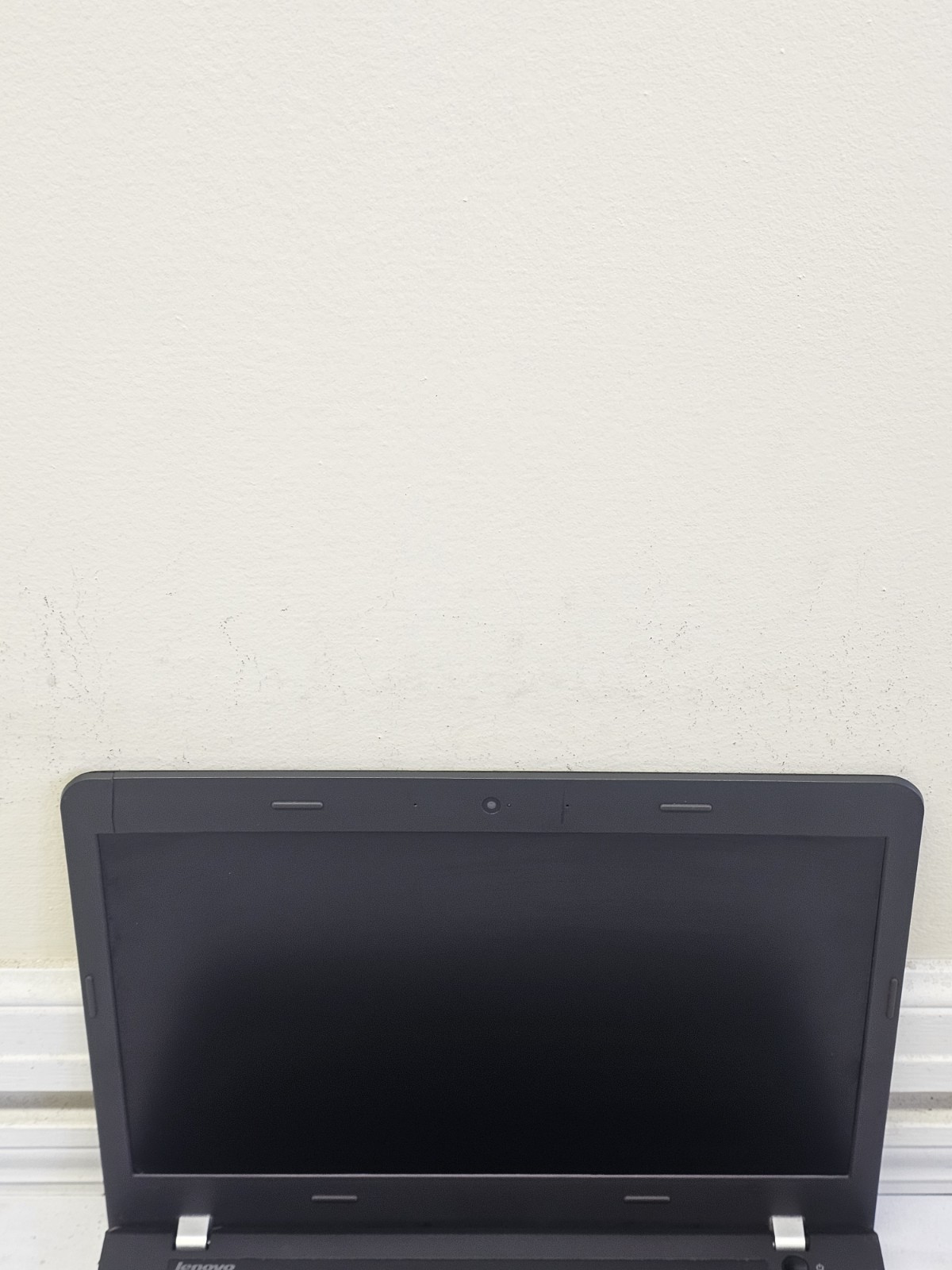 Lenovo ThinkPad E450 Laptop – AMD A6-7000 – 8GB RAM – 500GB HDD – Win 10 – READ